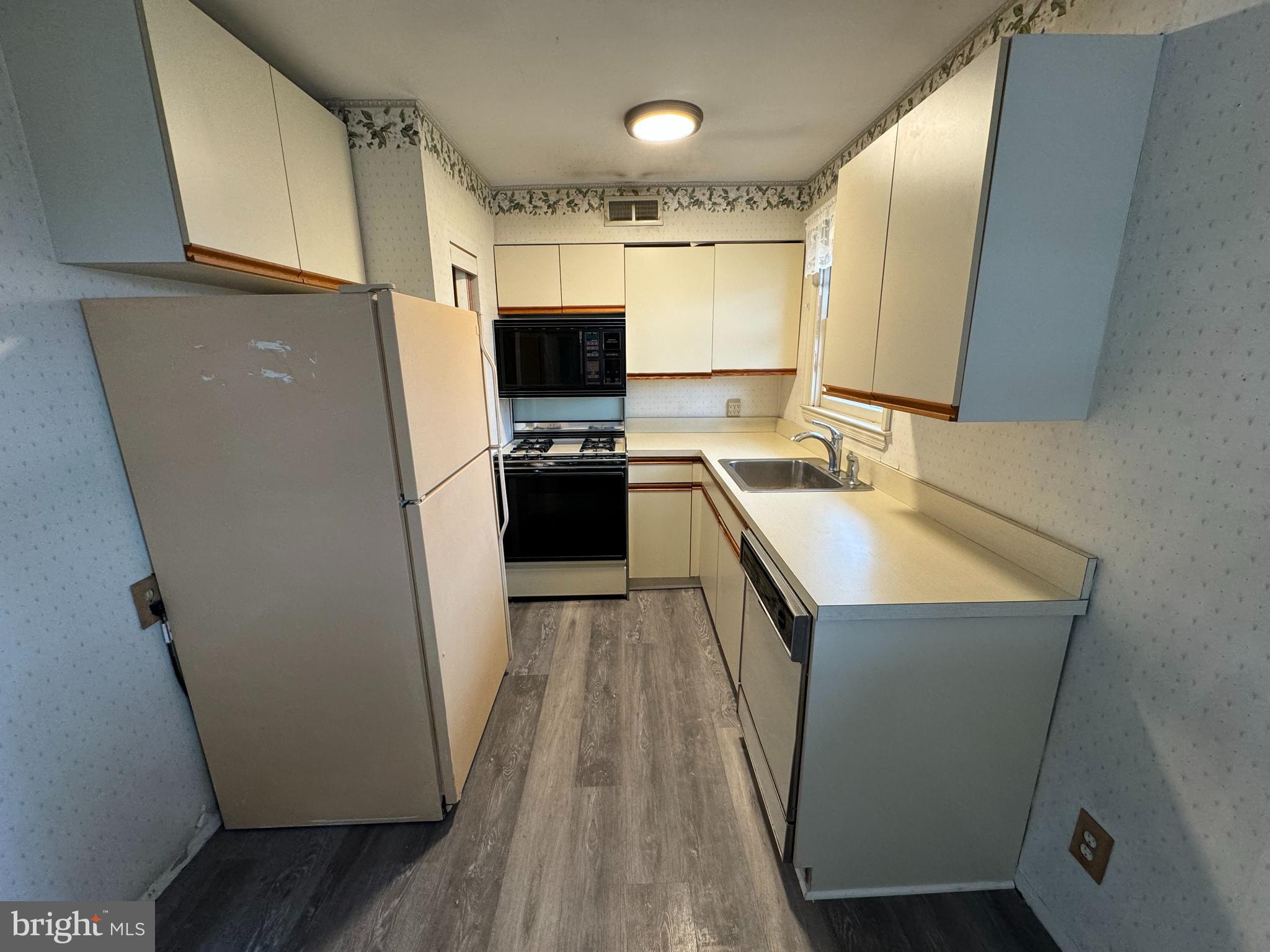 RHAWNHURST - Residential