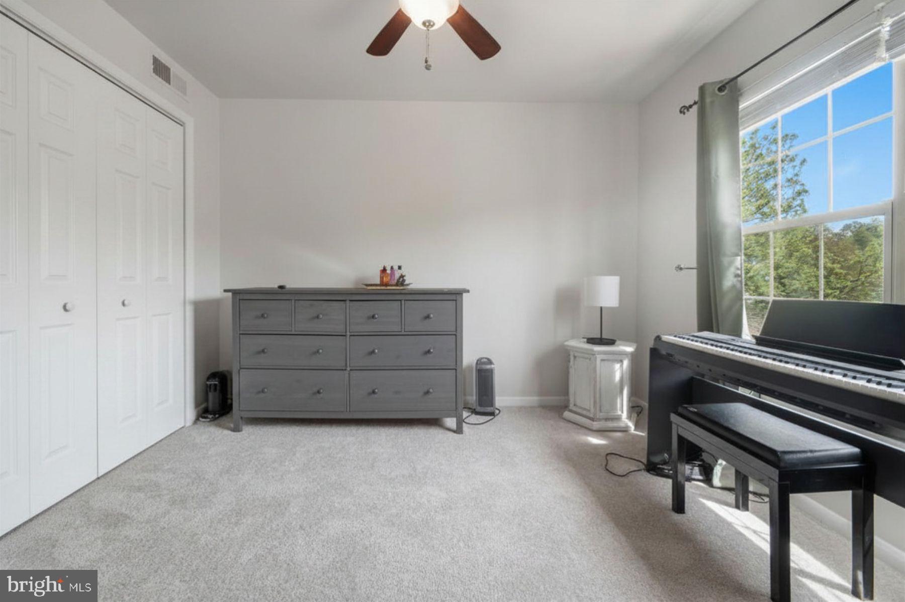 ANNAPOLIS OVERLOOK - Residential