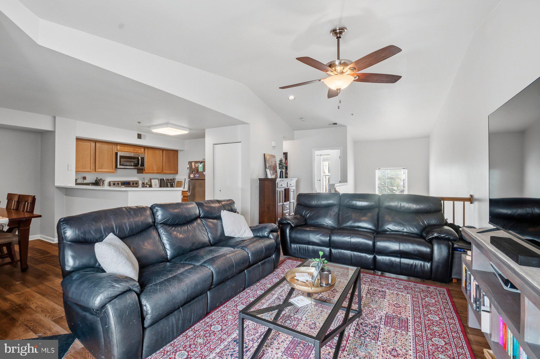 ANNAPOLIS OVERLOOK - Residential