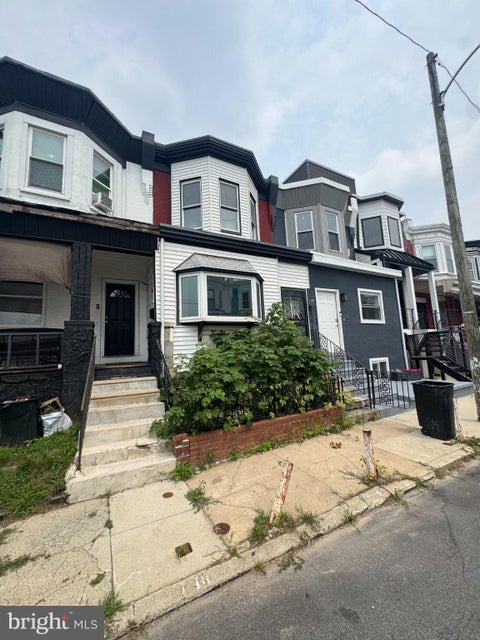 Townhouse For Sale - 1203 S Peach Street<br/> PHILADELPHIA, PA 19143