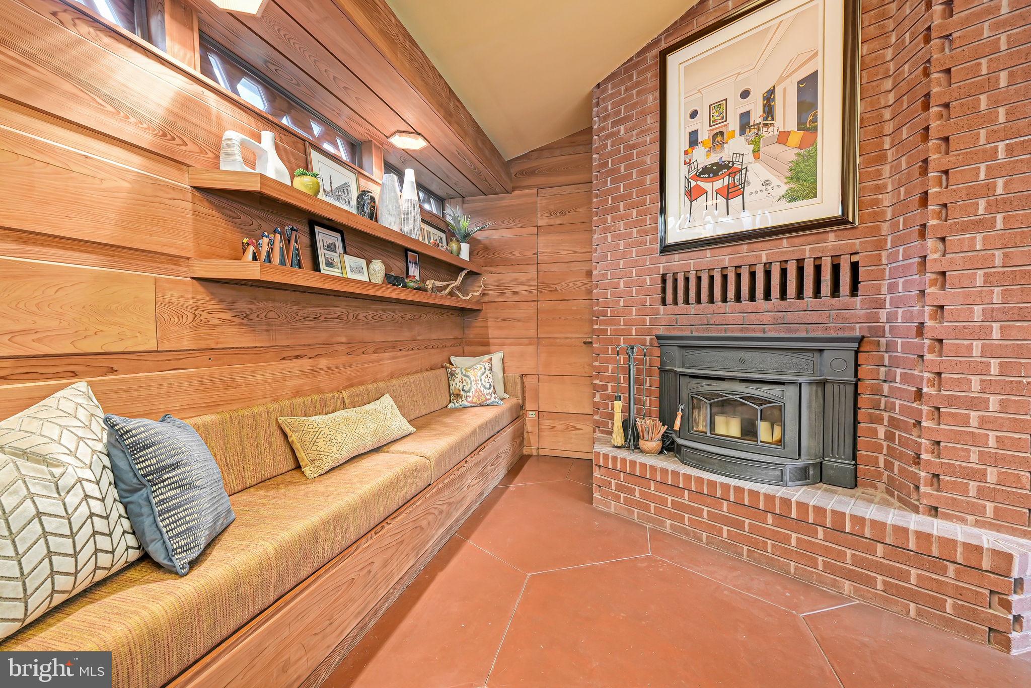 WINDOVER HEIGHTS - Residential