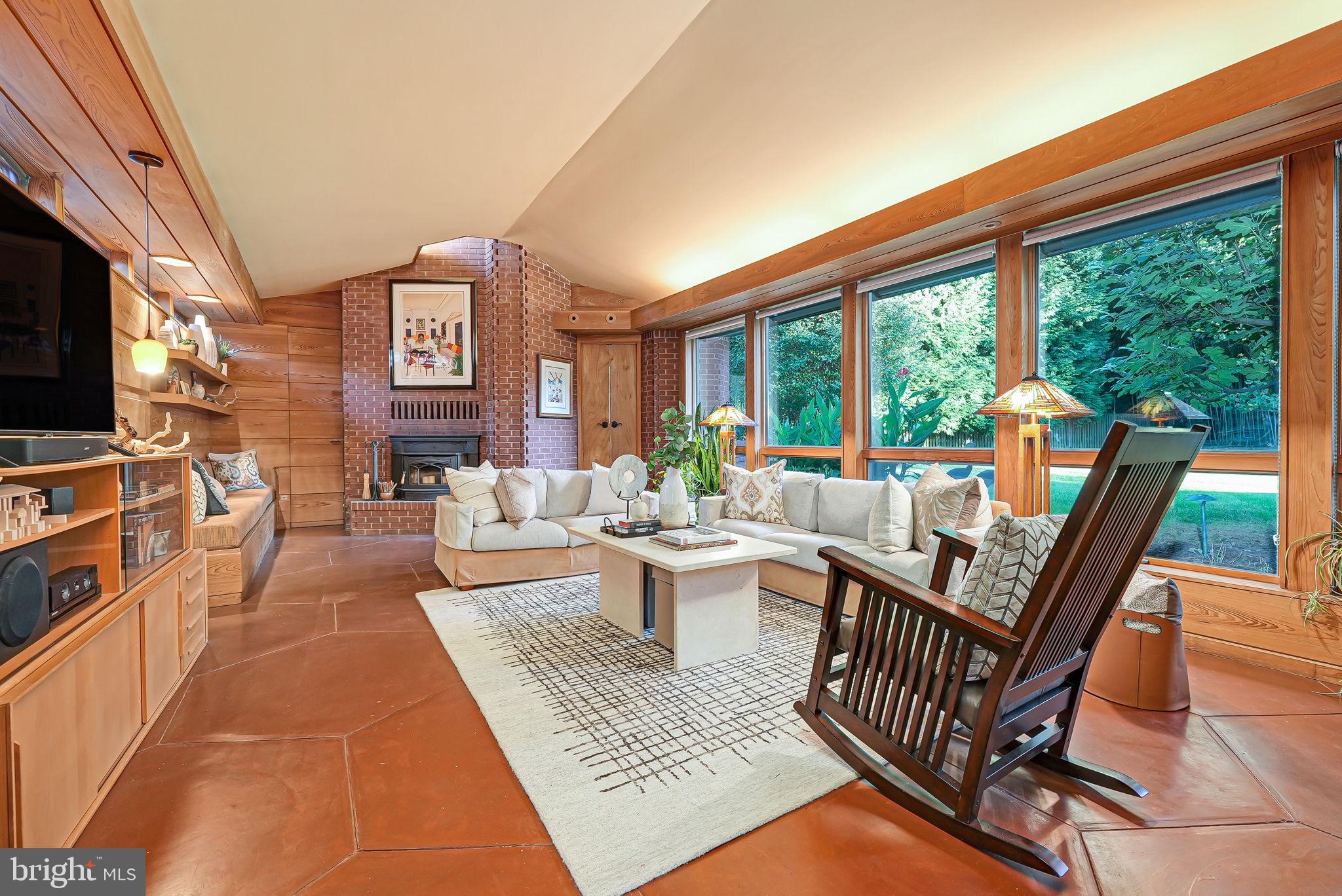 WINDOVER HEIGHTS - Residential