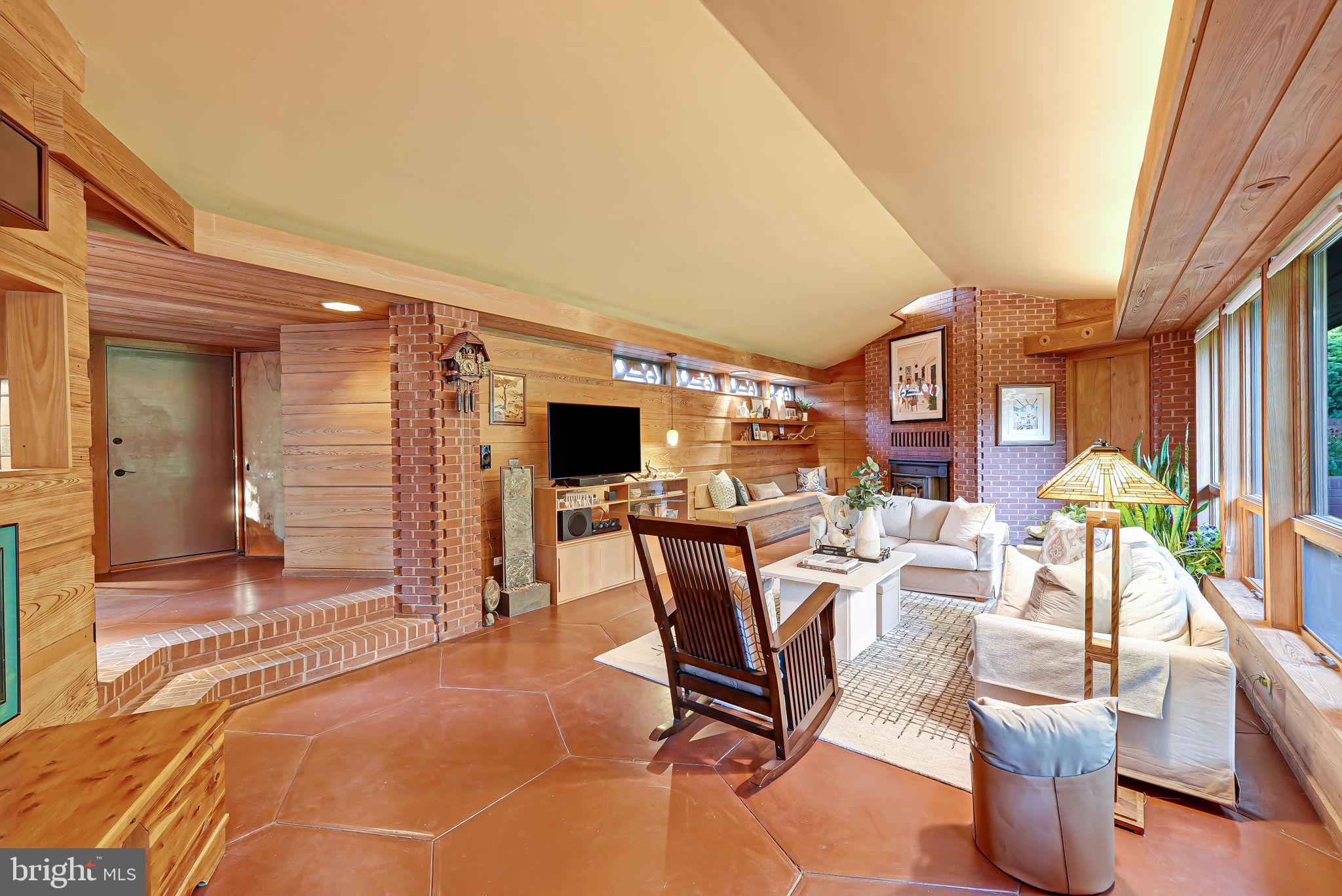 WINDOVER HEIGHTS - Residential