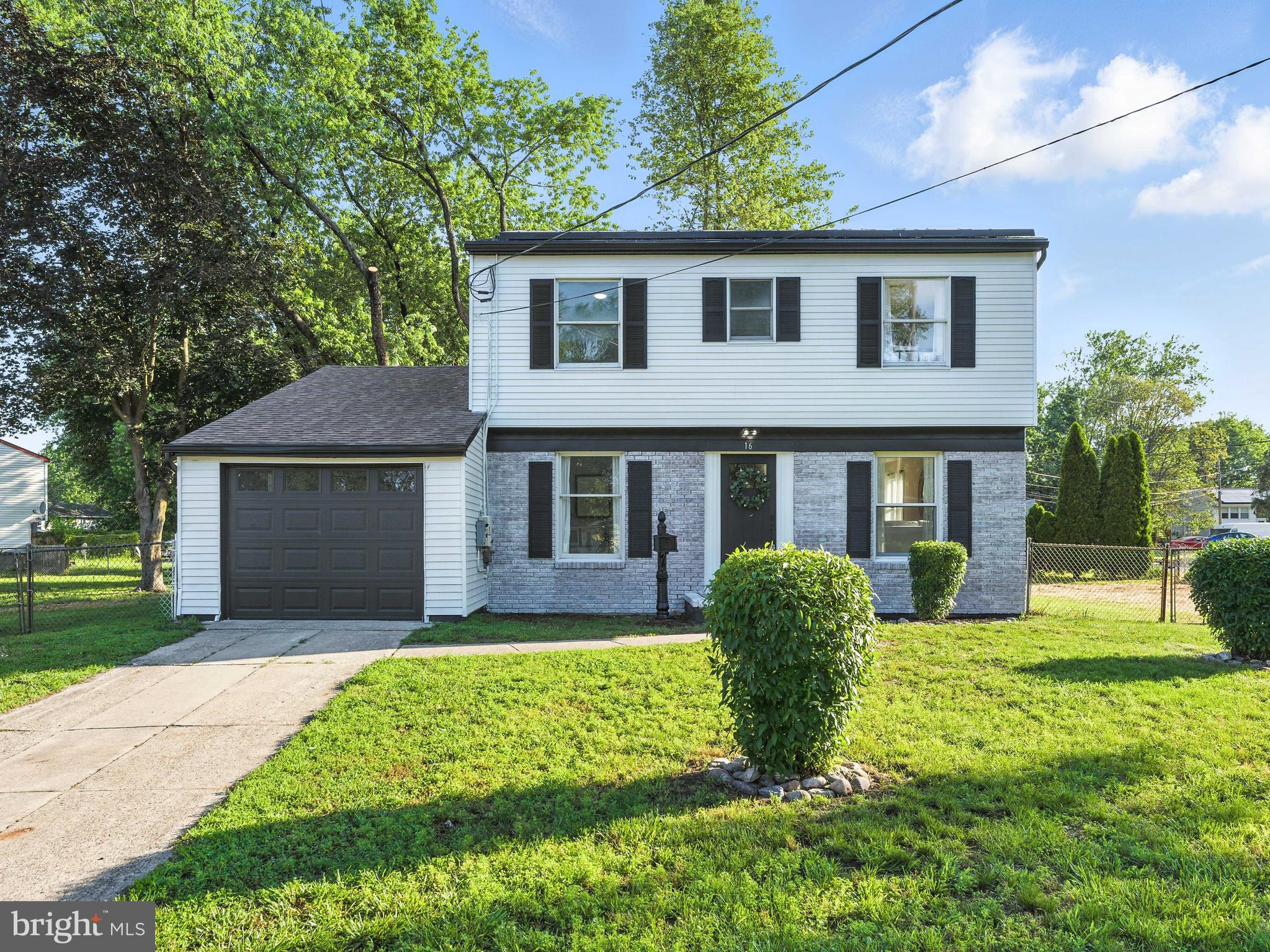 16 ESTATE ROAD