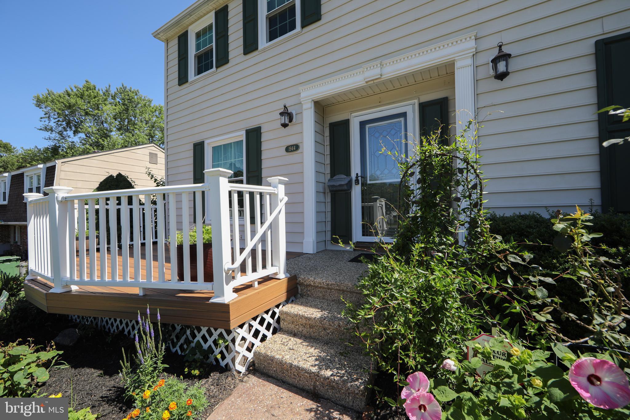 1944 BIRCHWOOD PARK DRIVE N