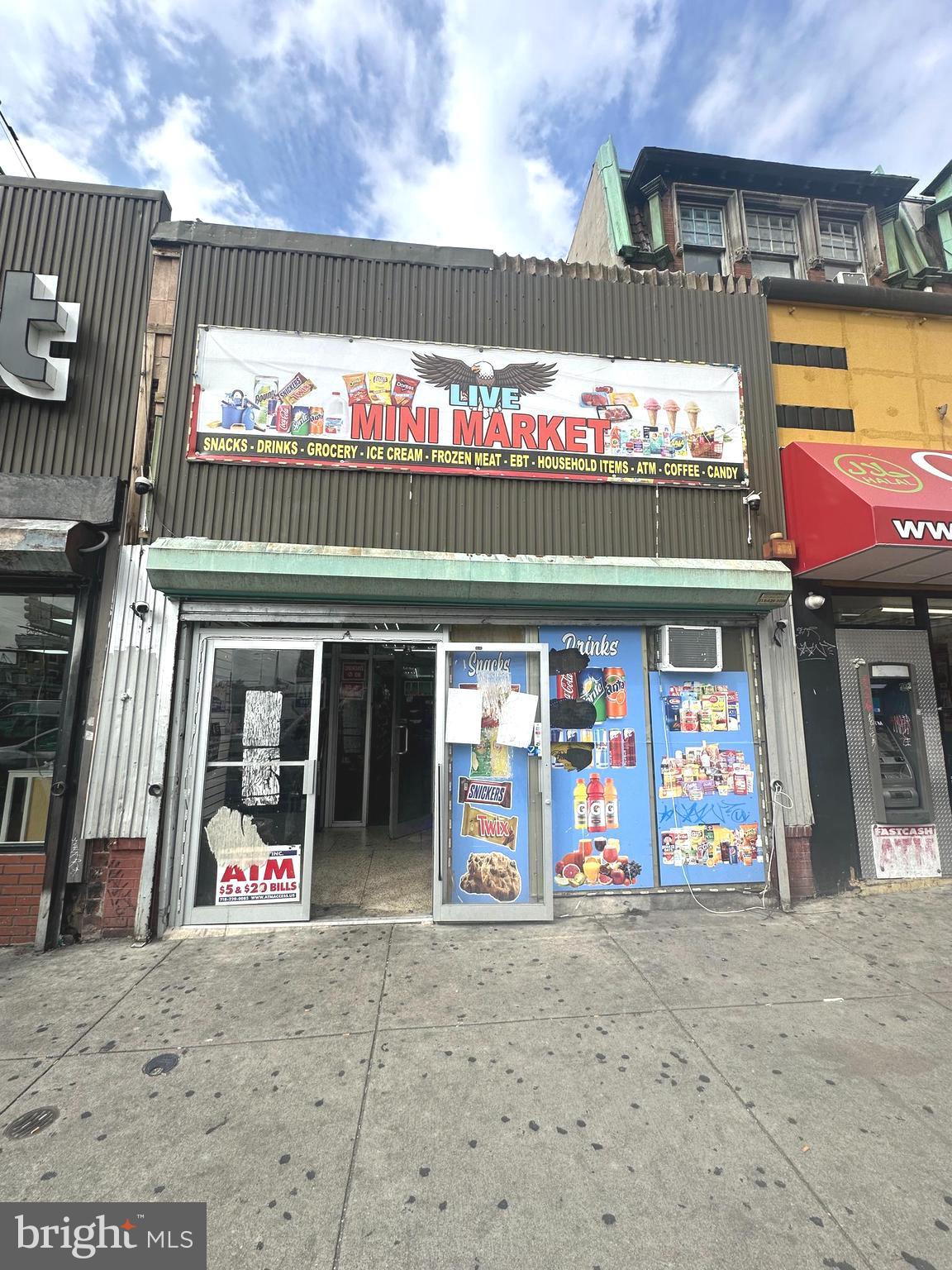 Great Business opportunity in one of the highest-traffic streets of Philadelphia
Located at the intersection of Broad and Erie Ave is this grocery store, near a train station with lots of people walking around, who are the main customers of this store.
This store generates 2500-3000 dollars a day and can increase with the right management in place.
The reason it's being sold is that the owner is very busy with other businesses he owns and does not have time to properly manage this store.