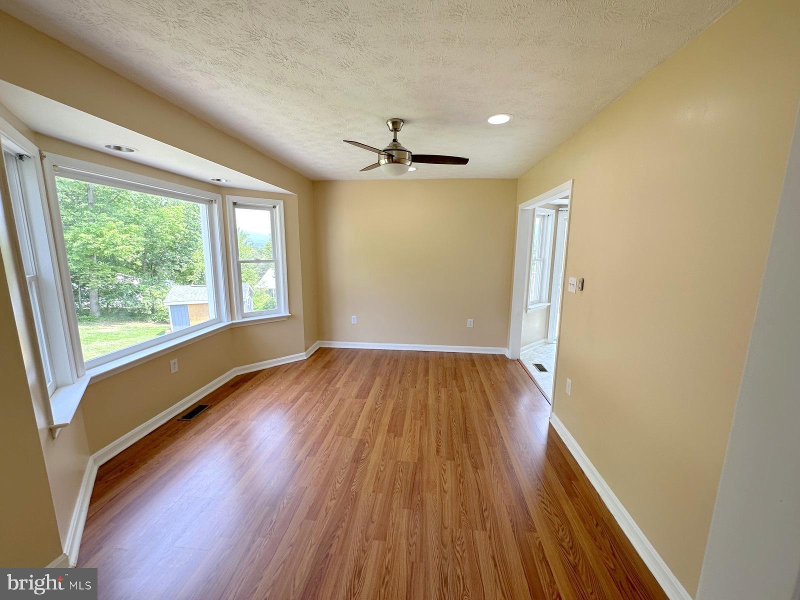 FOREST HILLS - Residential