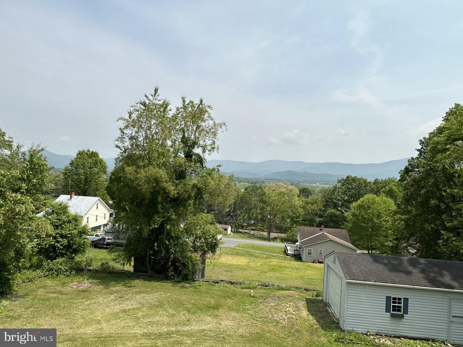 FOREST HILLS - Residential