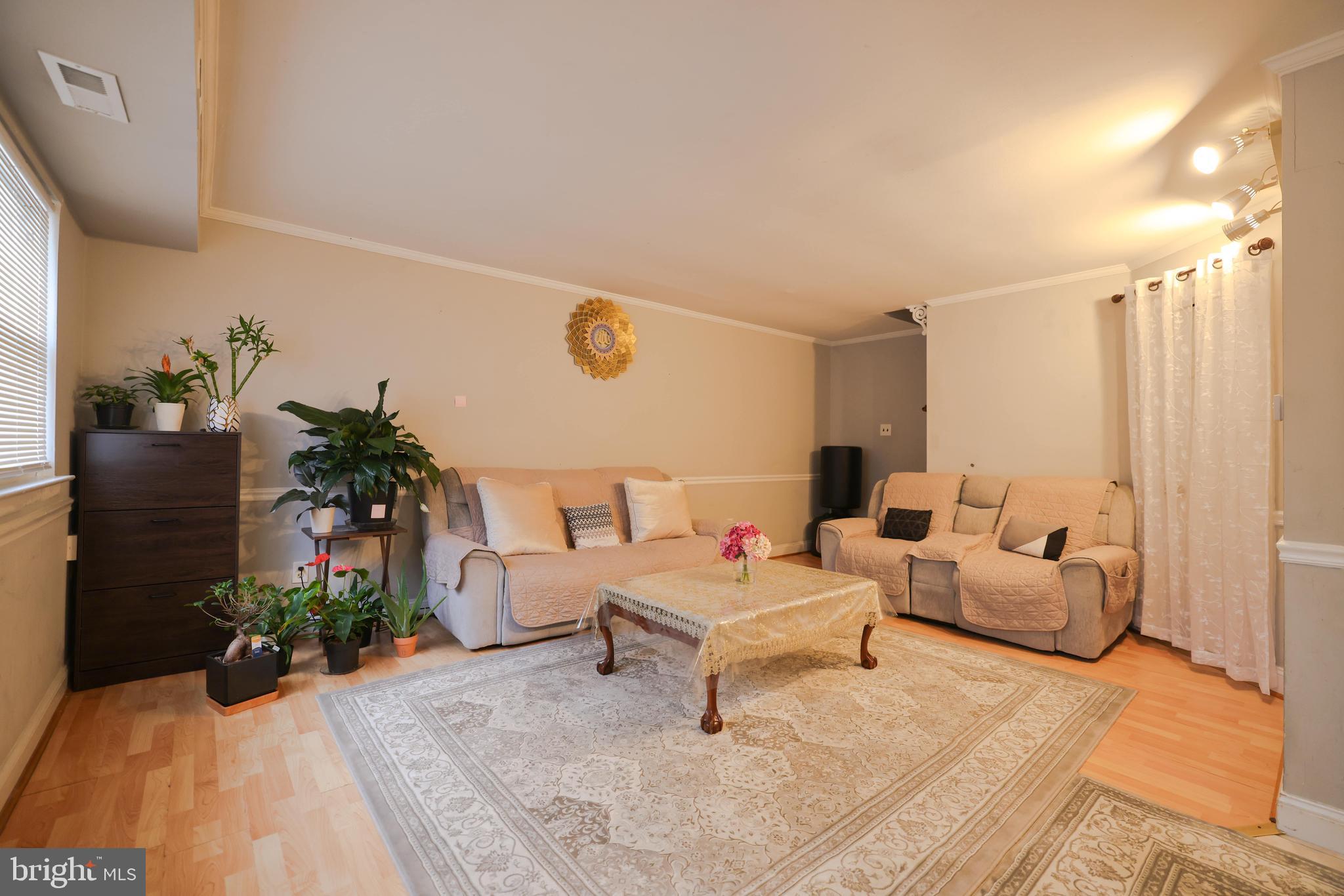 SOMERTON - Residential