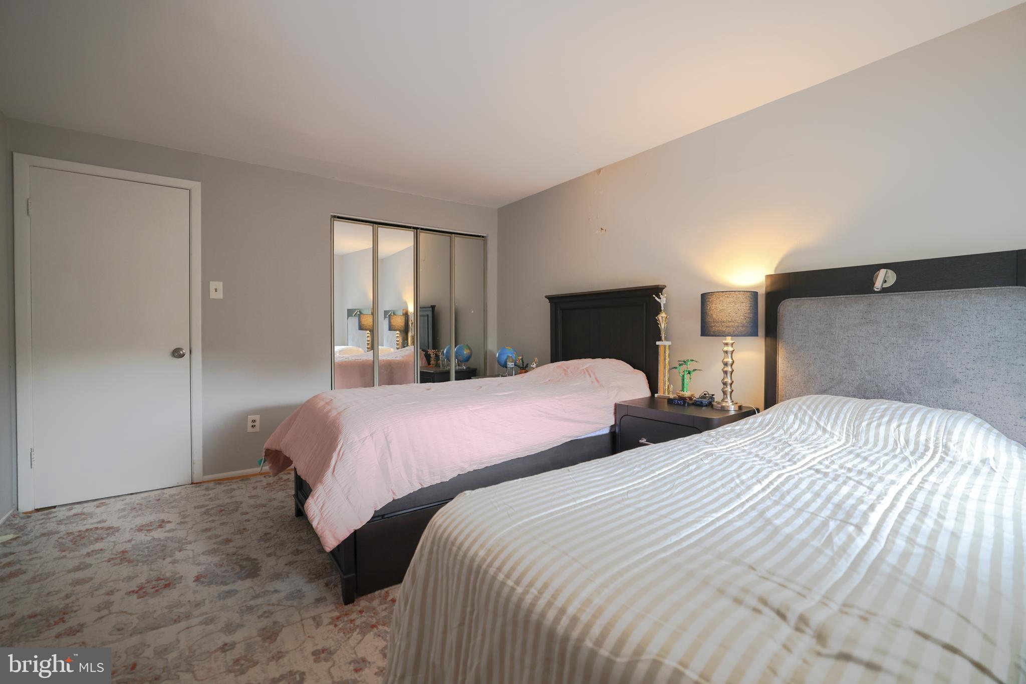 SOMERTON - Residential