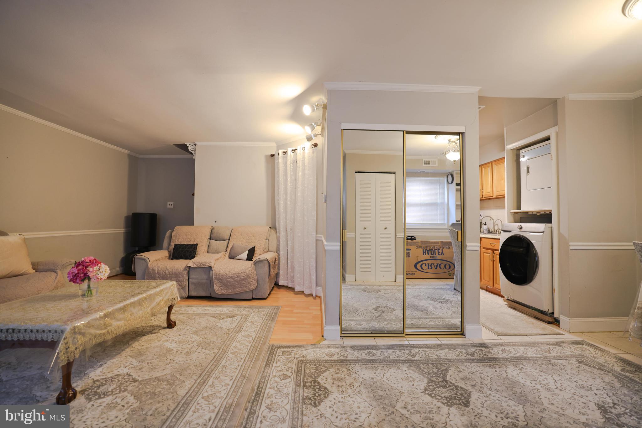 SOMERTON - Residential