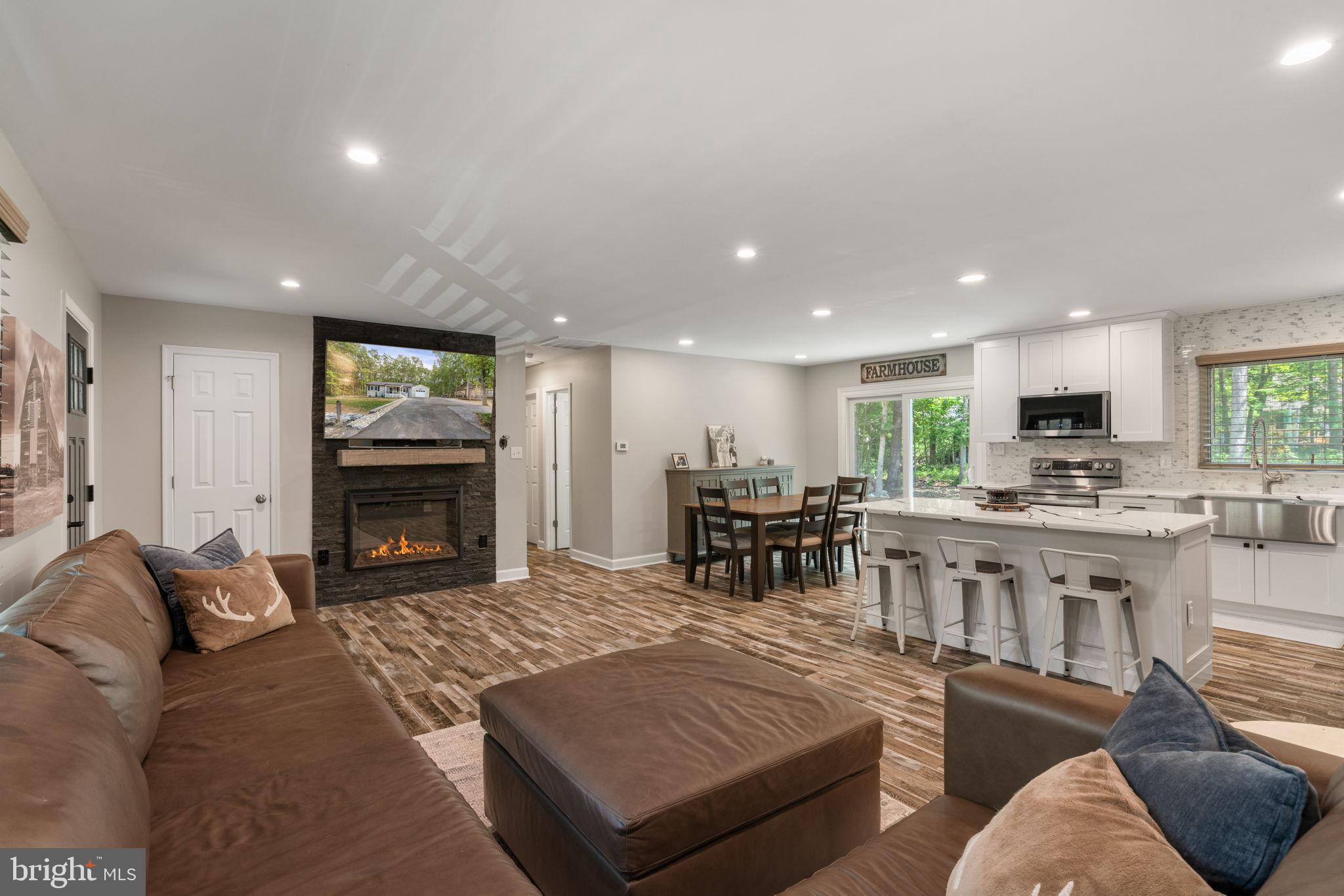 LAKE OF THE WOODS - Residential