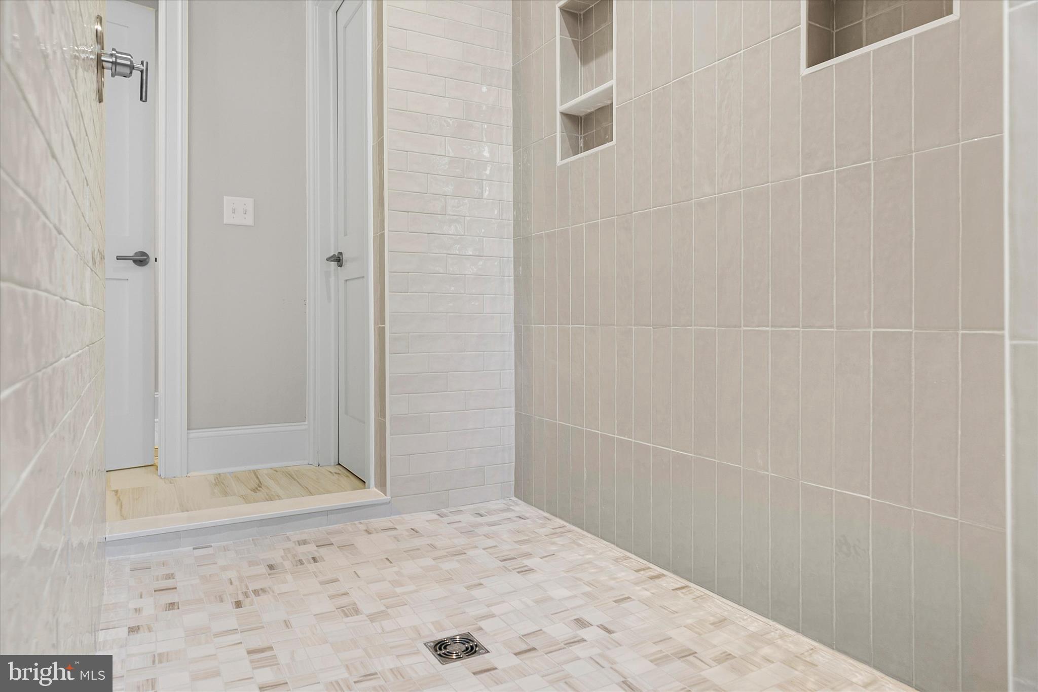 INGRAMS POINT - Residential