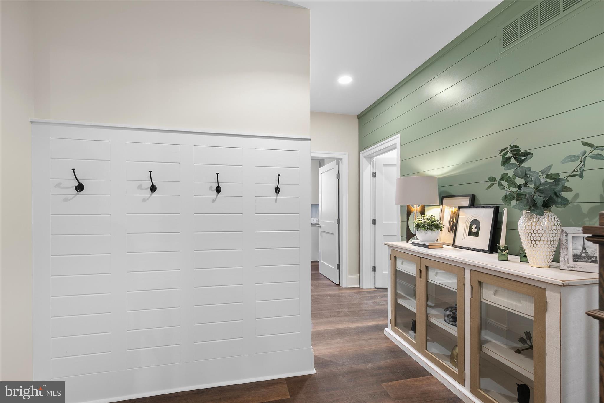 INGRAMS POINT - Residential