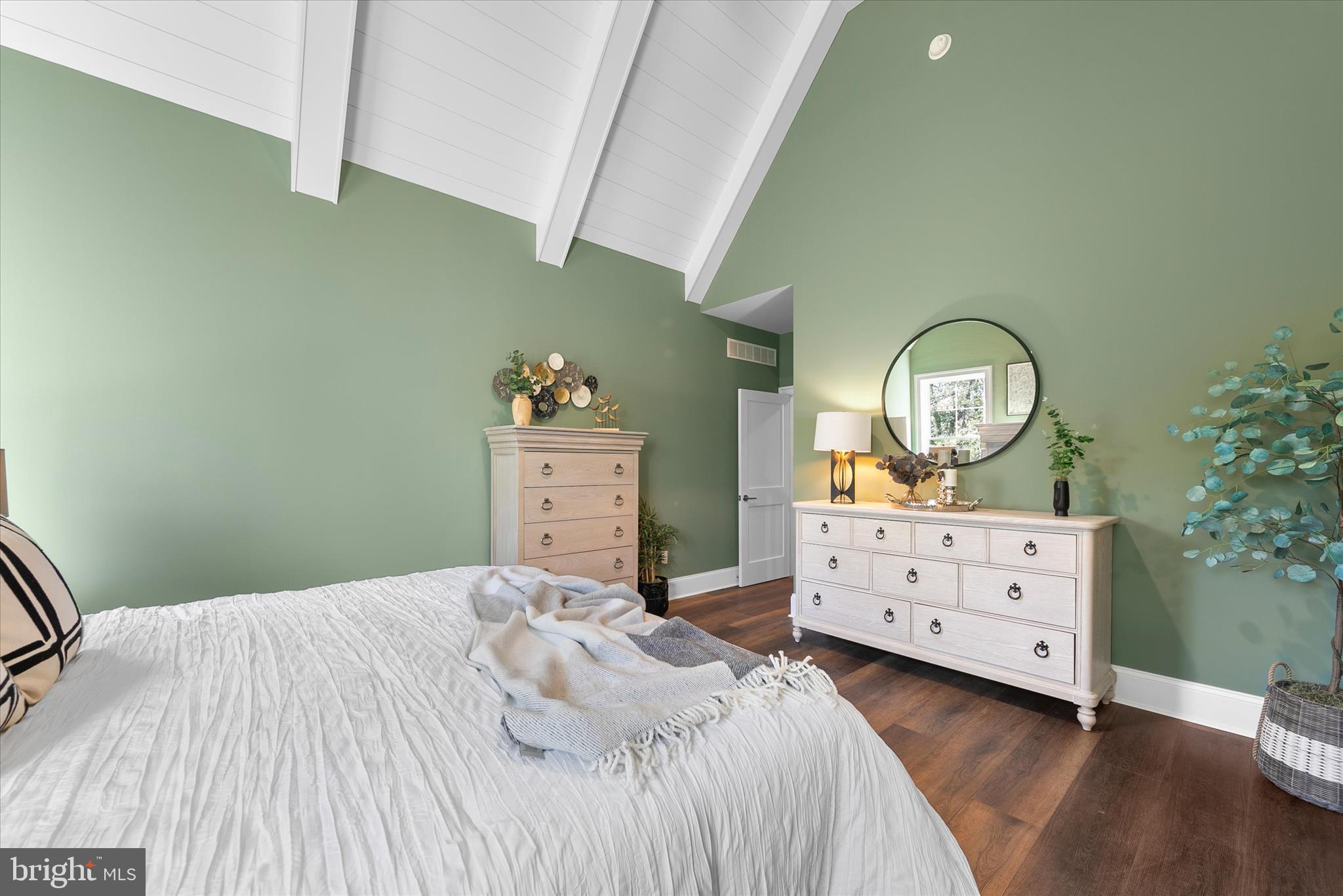 INGRAMS POINT - Residential