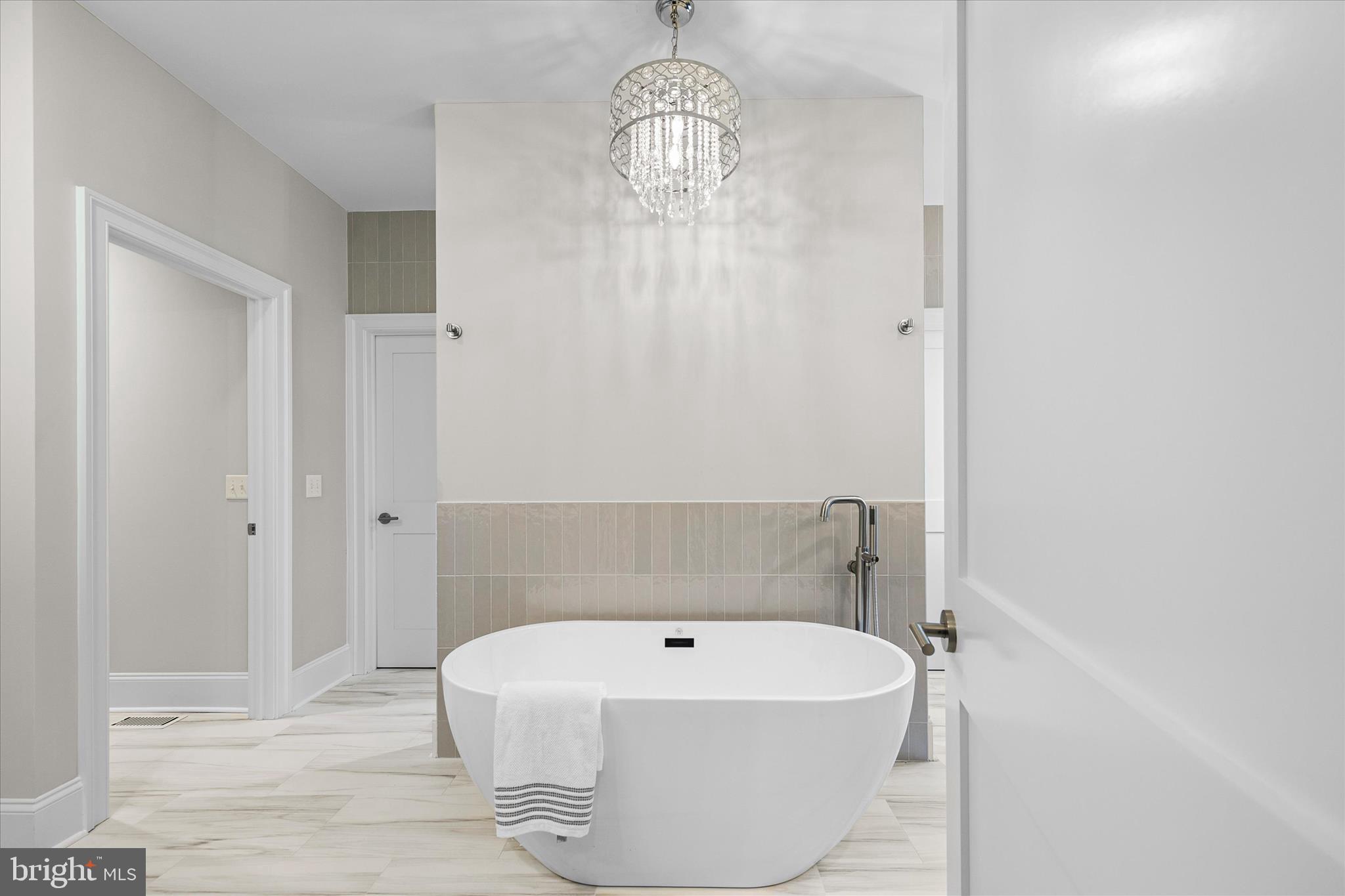 INGRAMS POINT - Residential