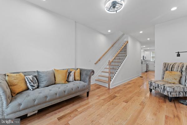 STATION EAST - Residential