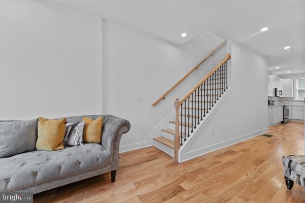 STATION EAST - Residential