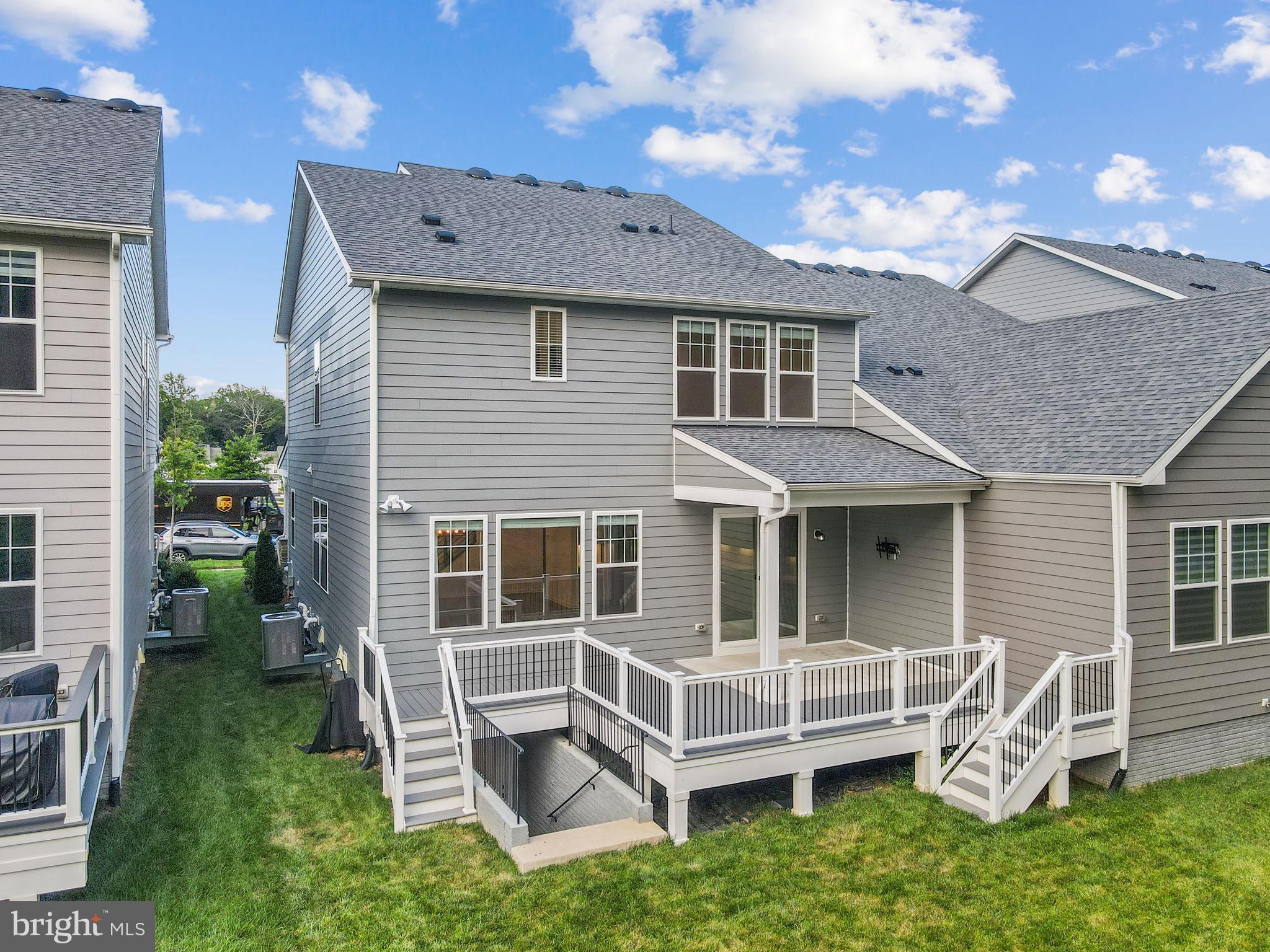 POTOMAC SHORES - Residential