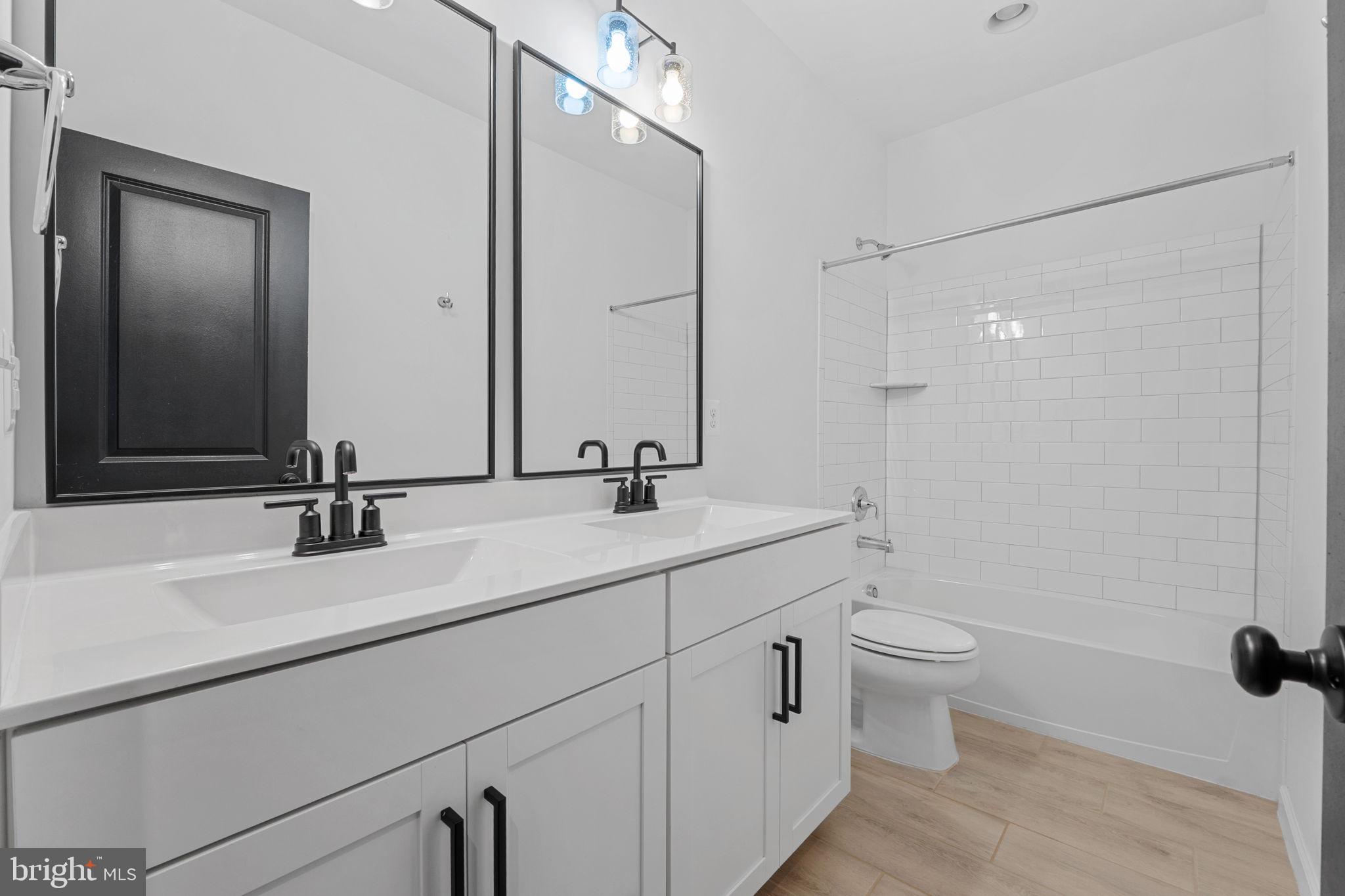 POTOMAC SHORES - Residential