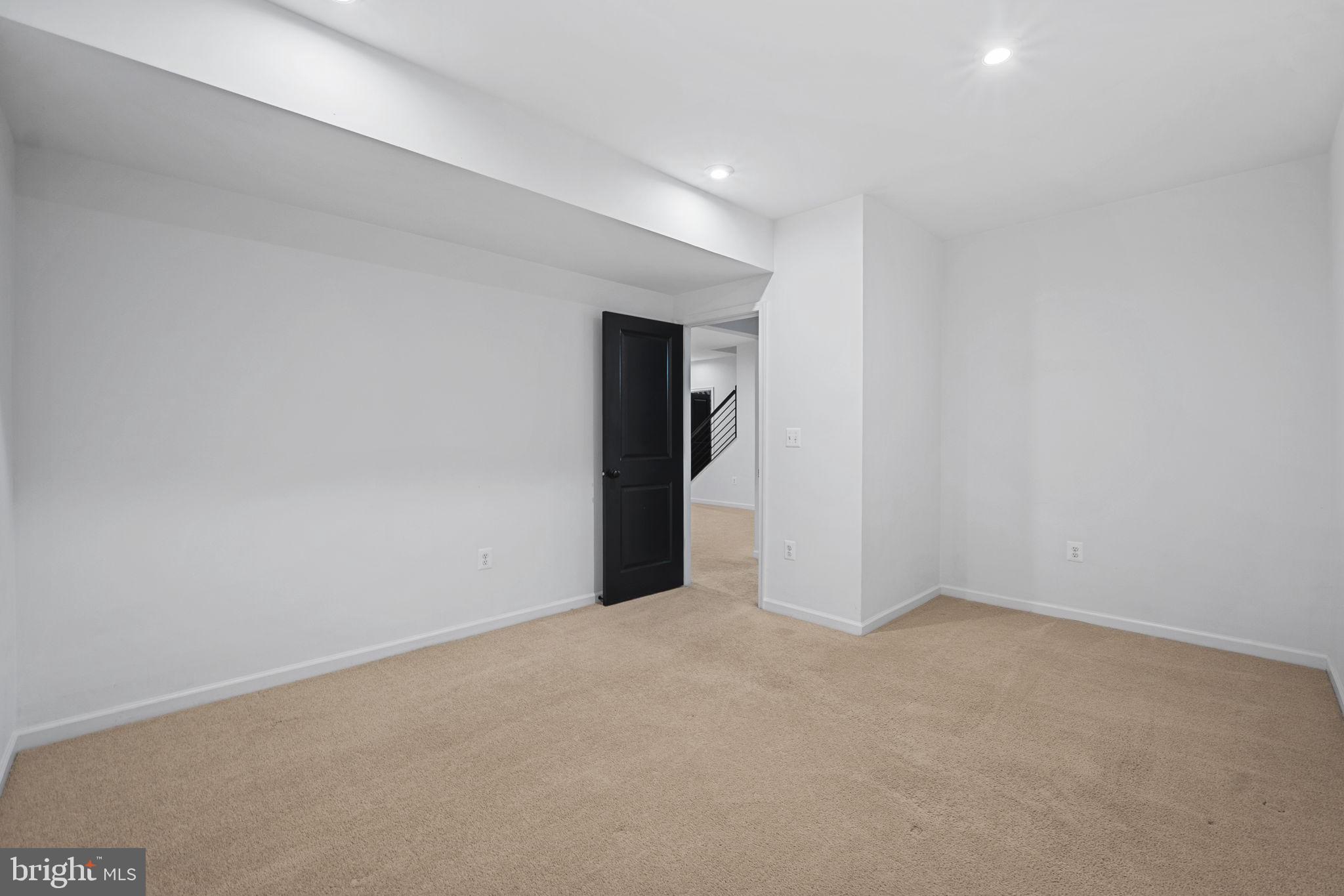 POTOMAC SHORES - Residential