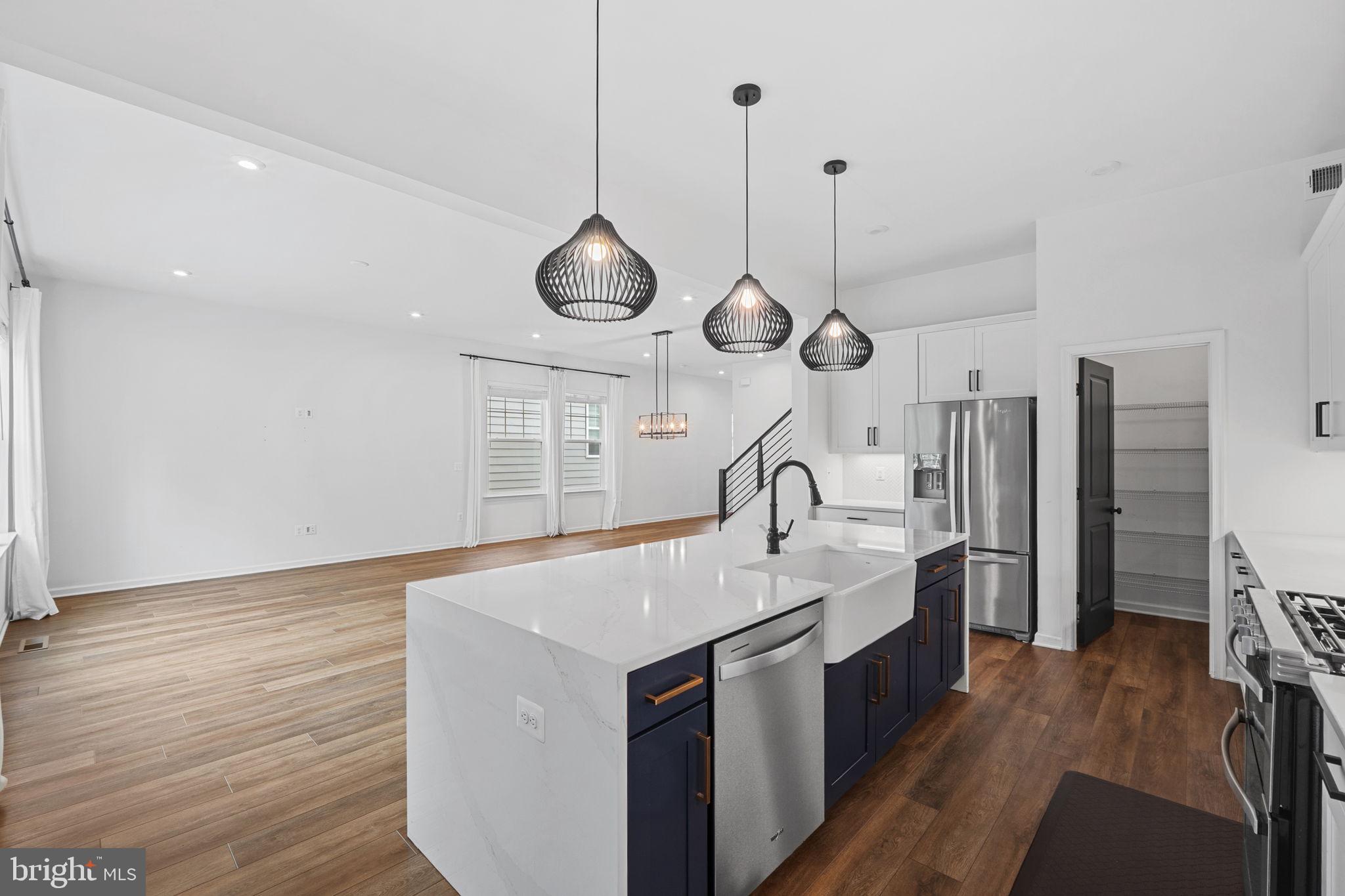 POTOMAC SHORES - Residential