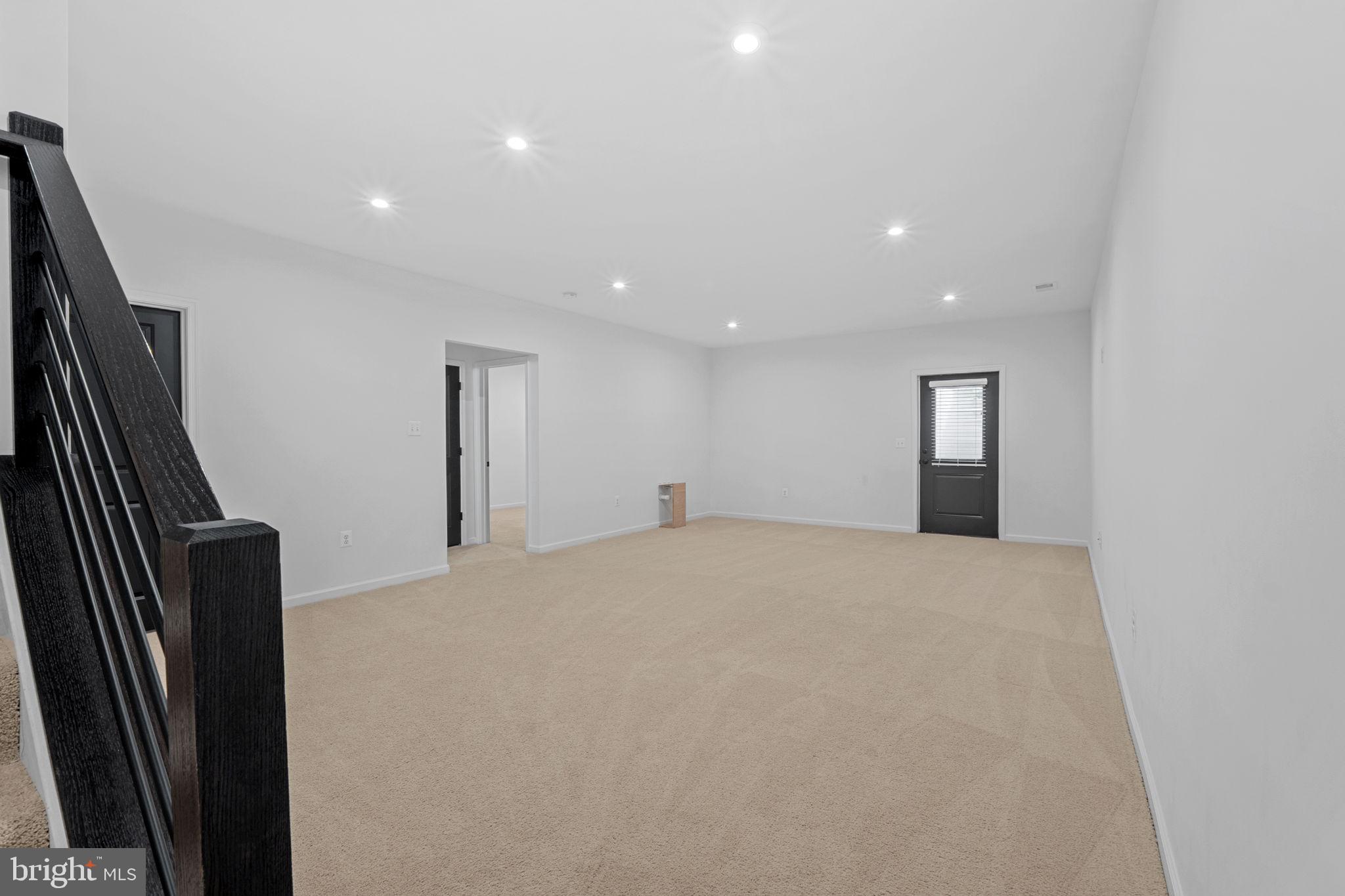 POTOMAC SHORES - Residential