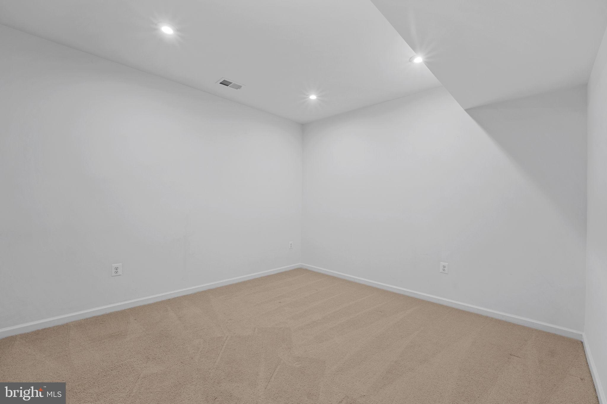 POTOMAC SHORES - Residential