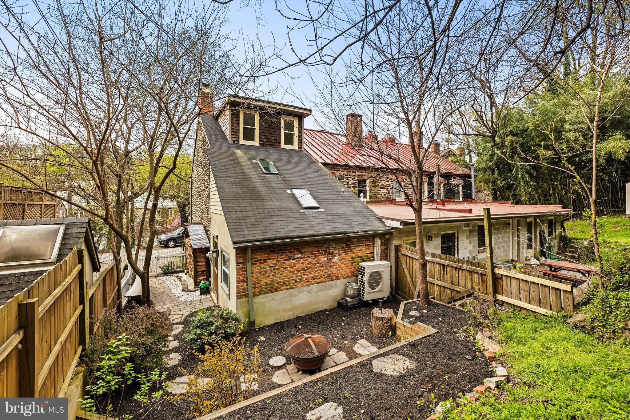 HAMPDEN HISTORIC DISTRICT - Residential