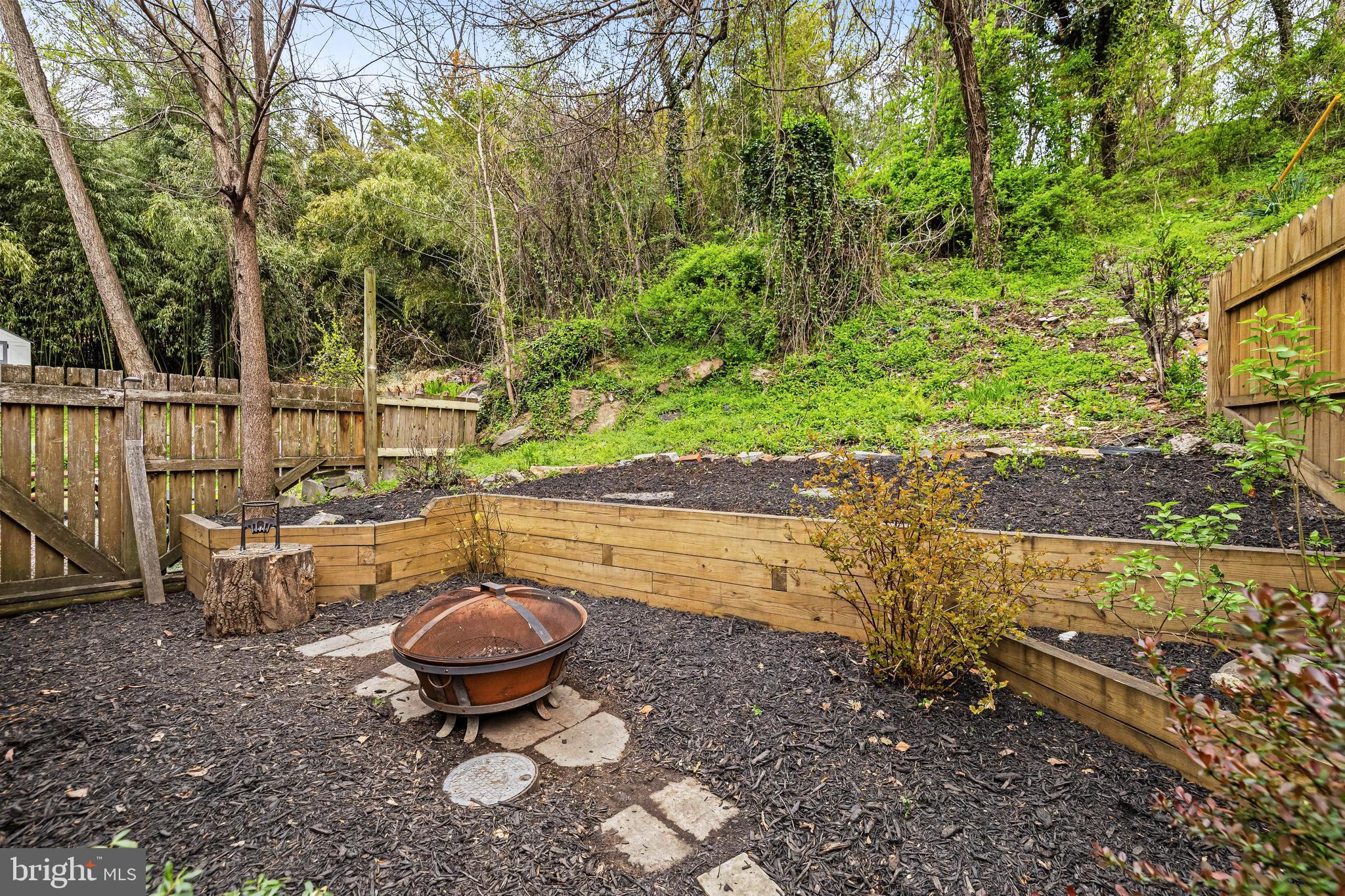 HAMPDEN HISTORIC DISTRICT - Residential