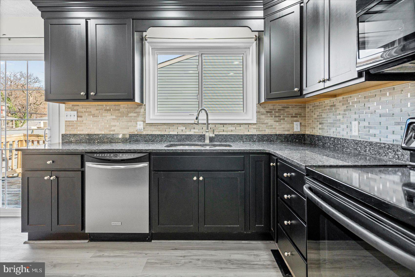 FERNDALE - Residential