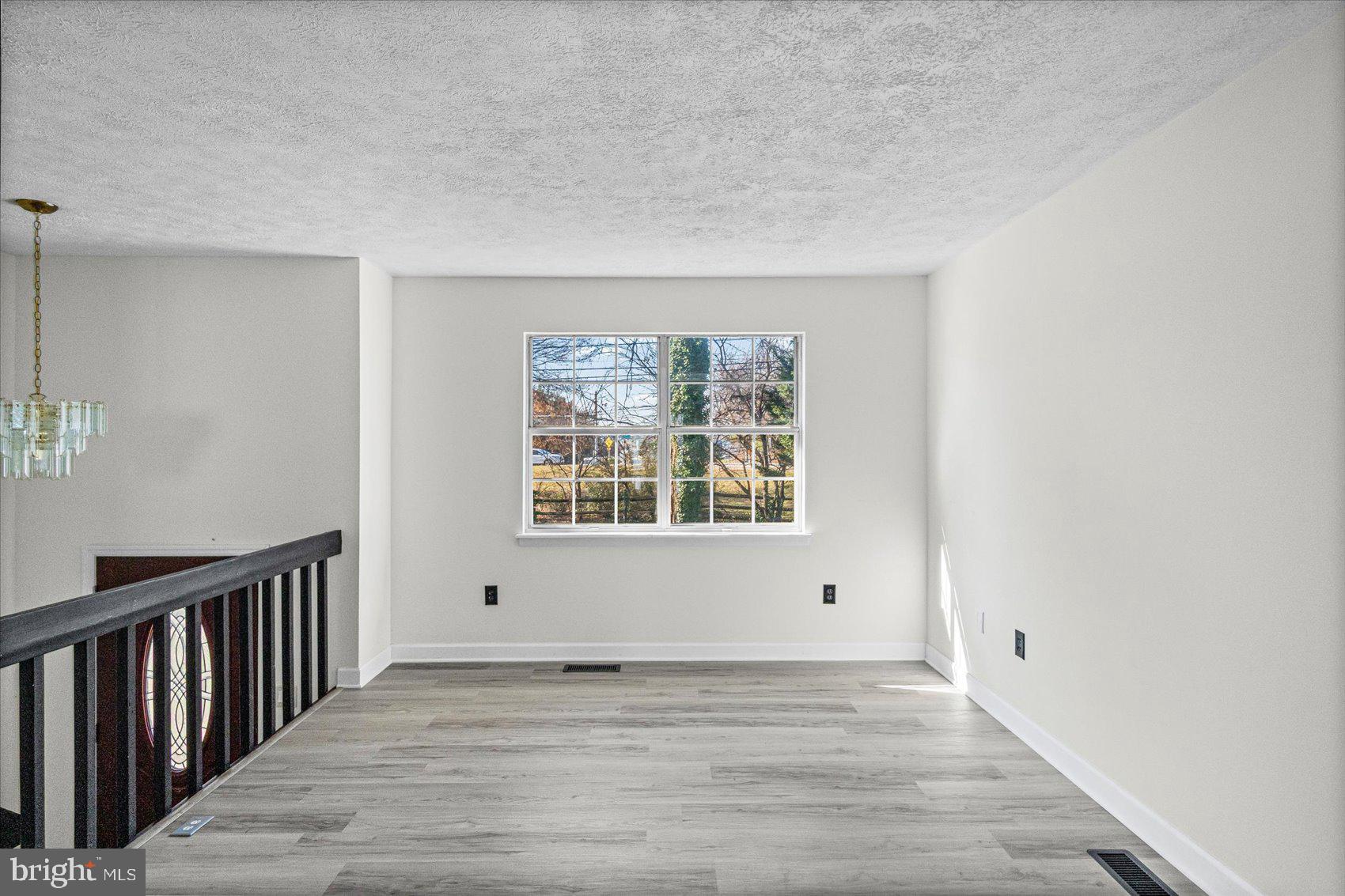 FERNDALE - Residential