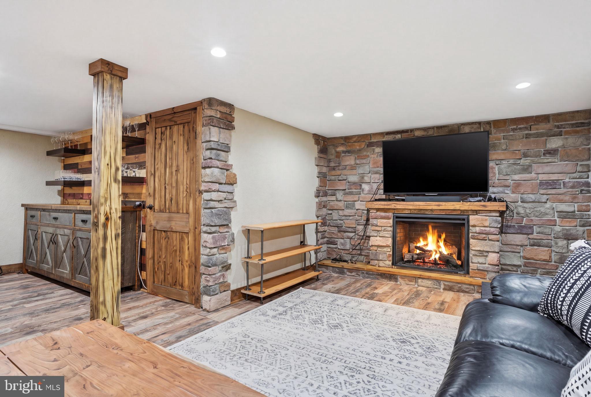 CAPITOL VIEW - Residential