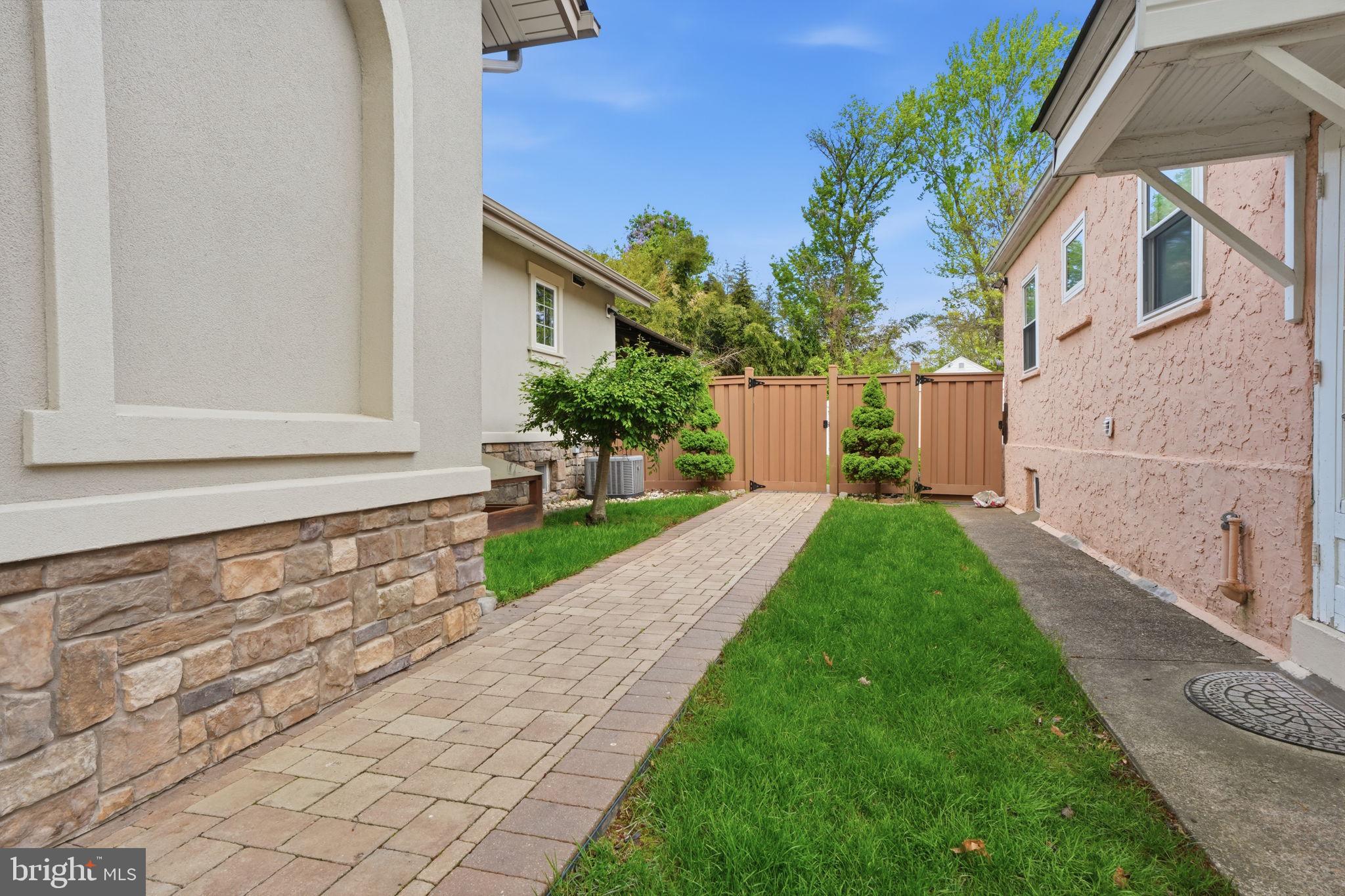 CAPITOL VIEW - Residential