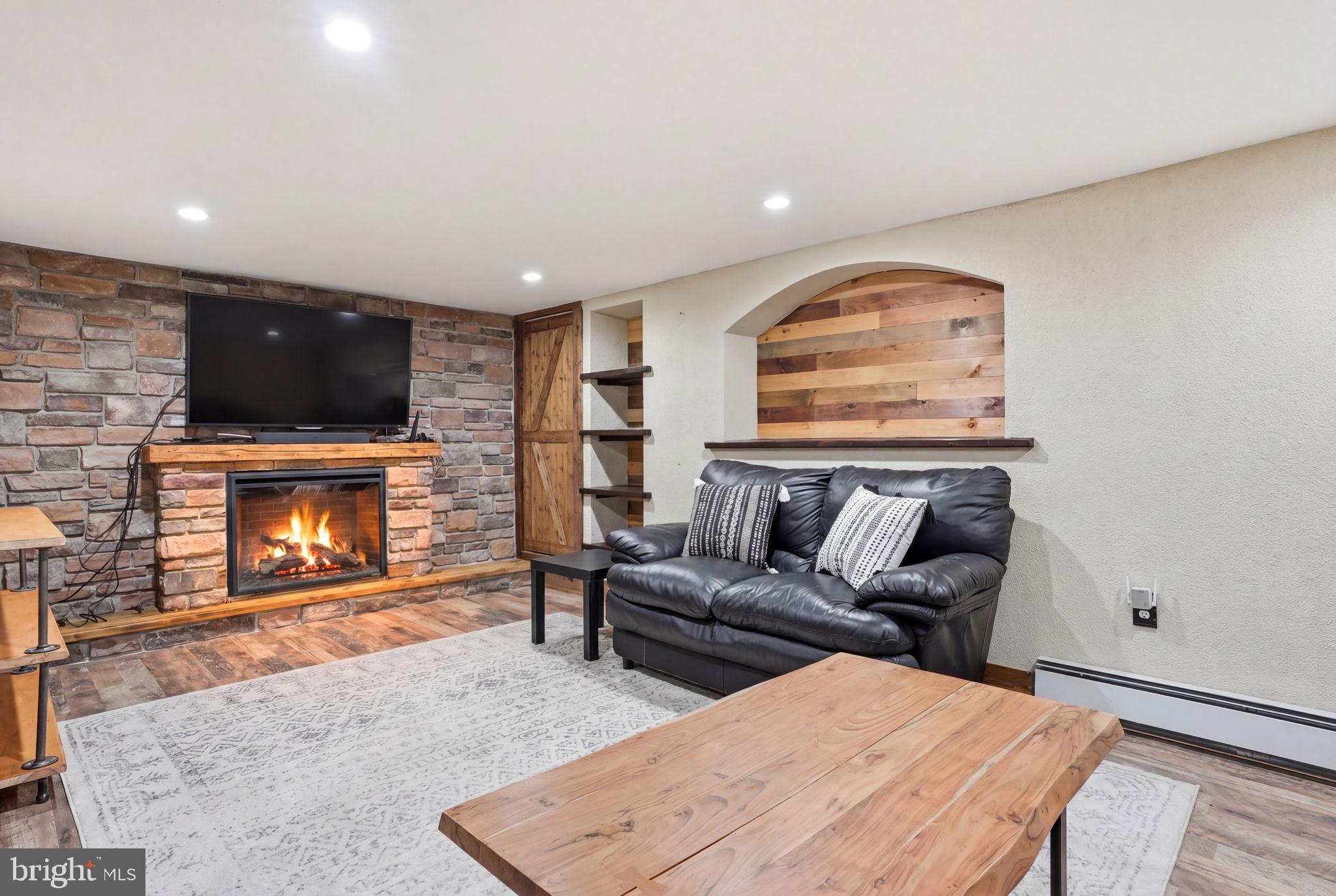 CAPITOL VIEW - Residential