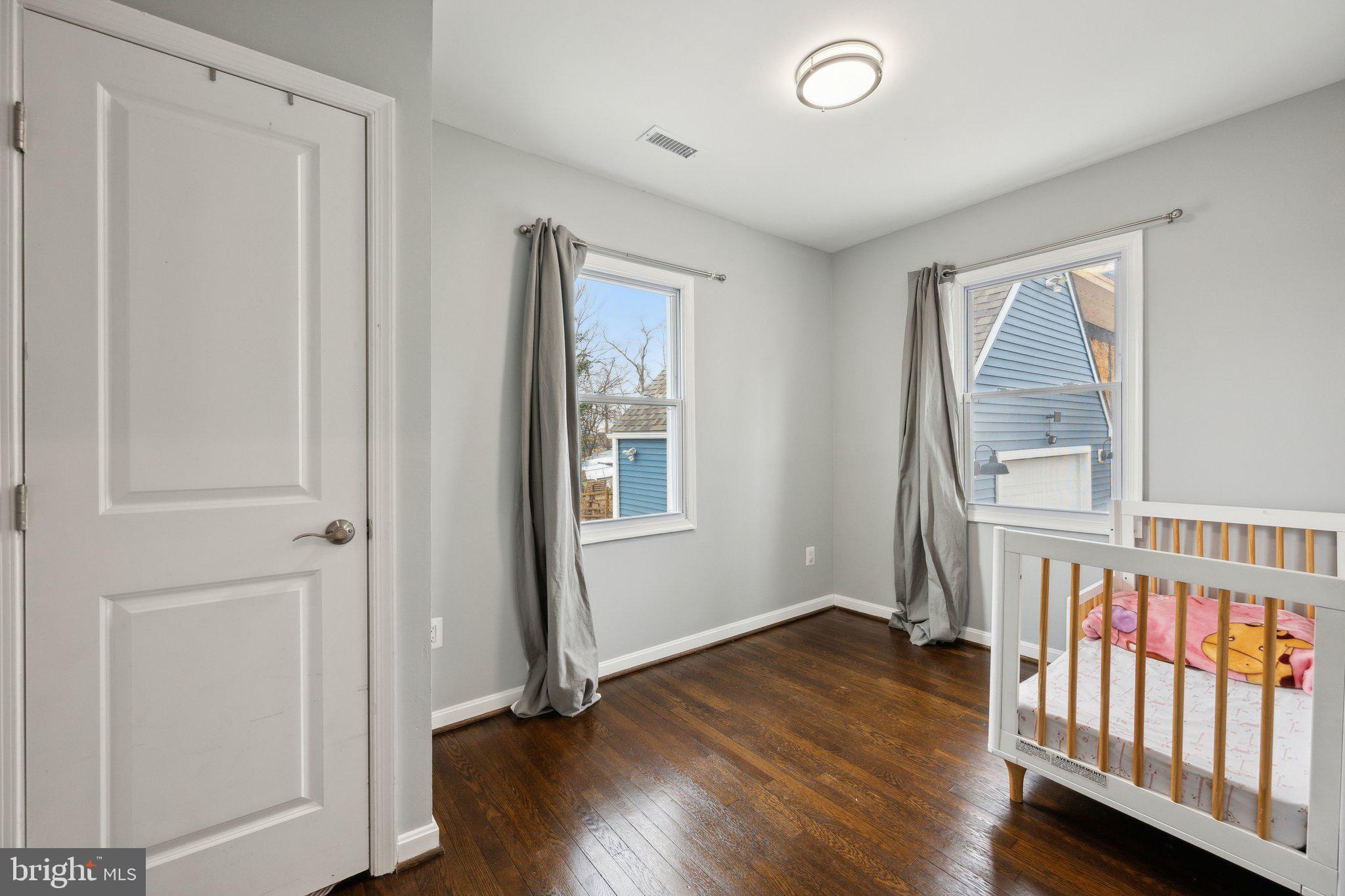 CAPITOL HEIGHTS - Residential