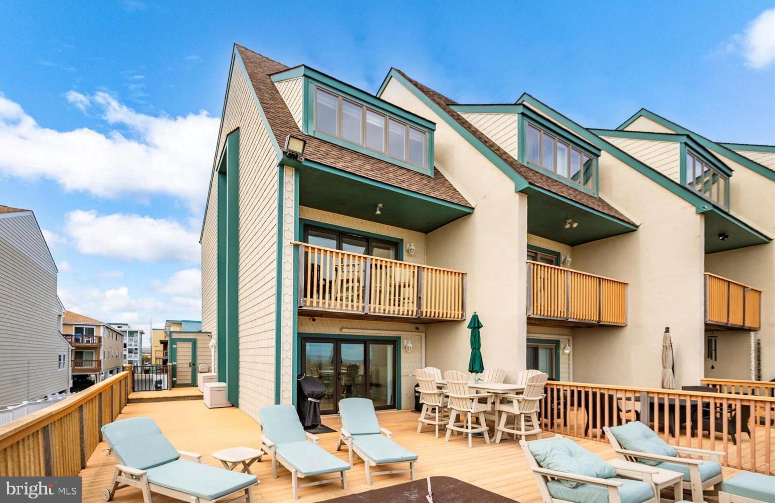 ASPEN EAST - Residential