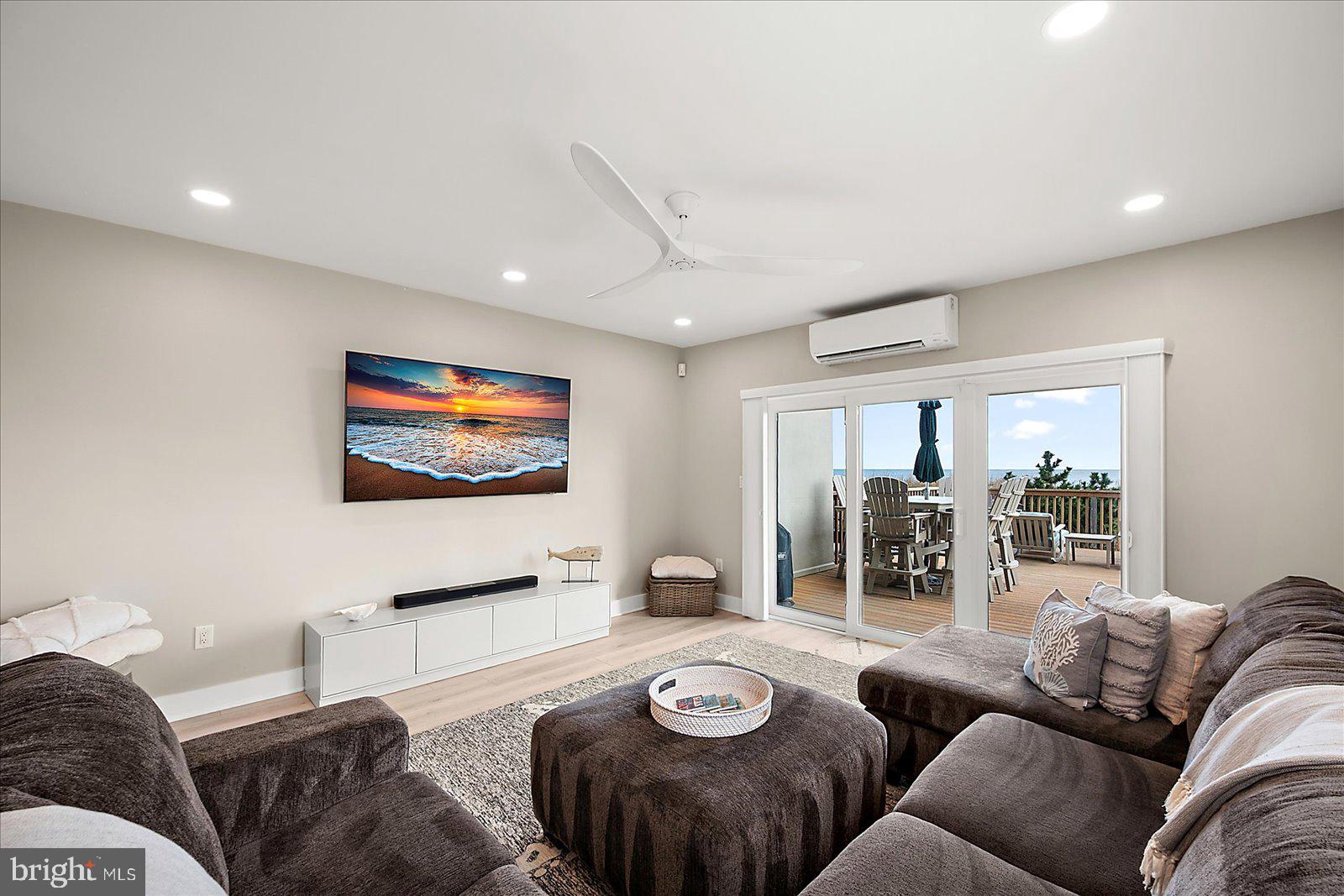 ASPEN EAST - Residential