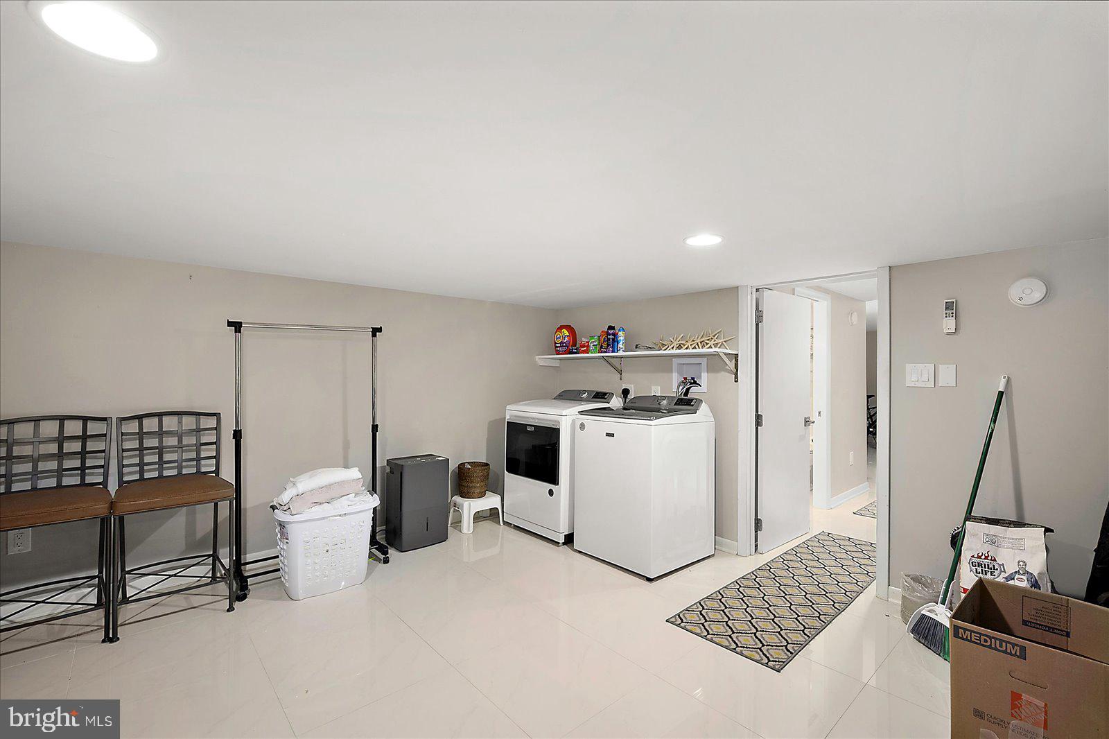 ASPEN EAST - Residential