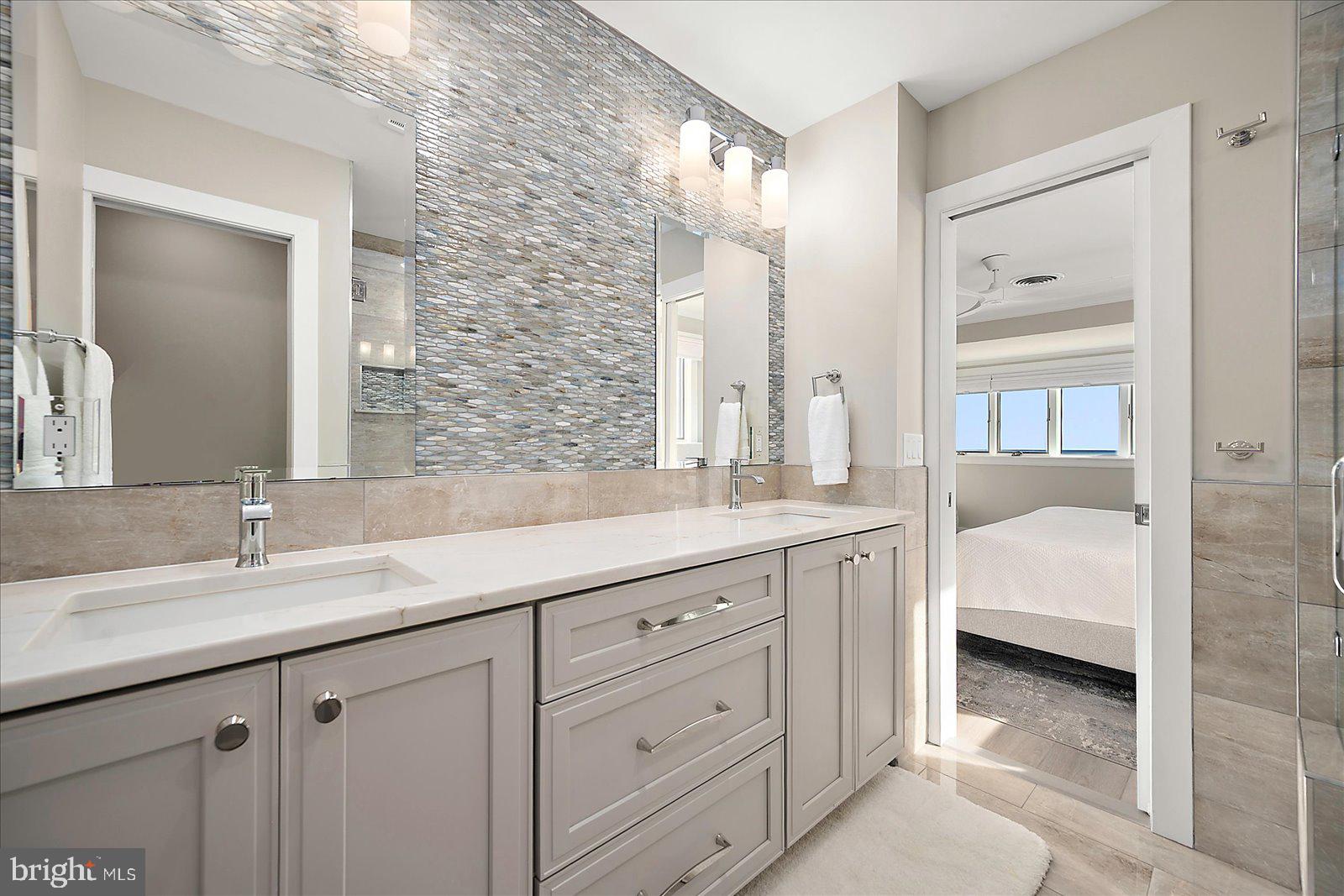 ASPEN EAST - Residential