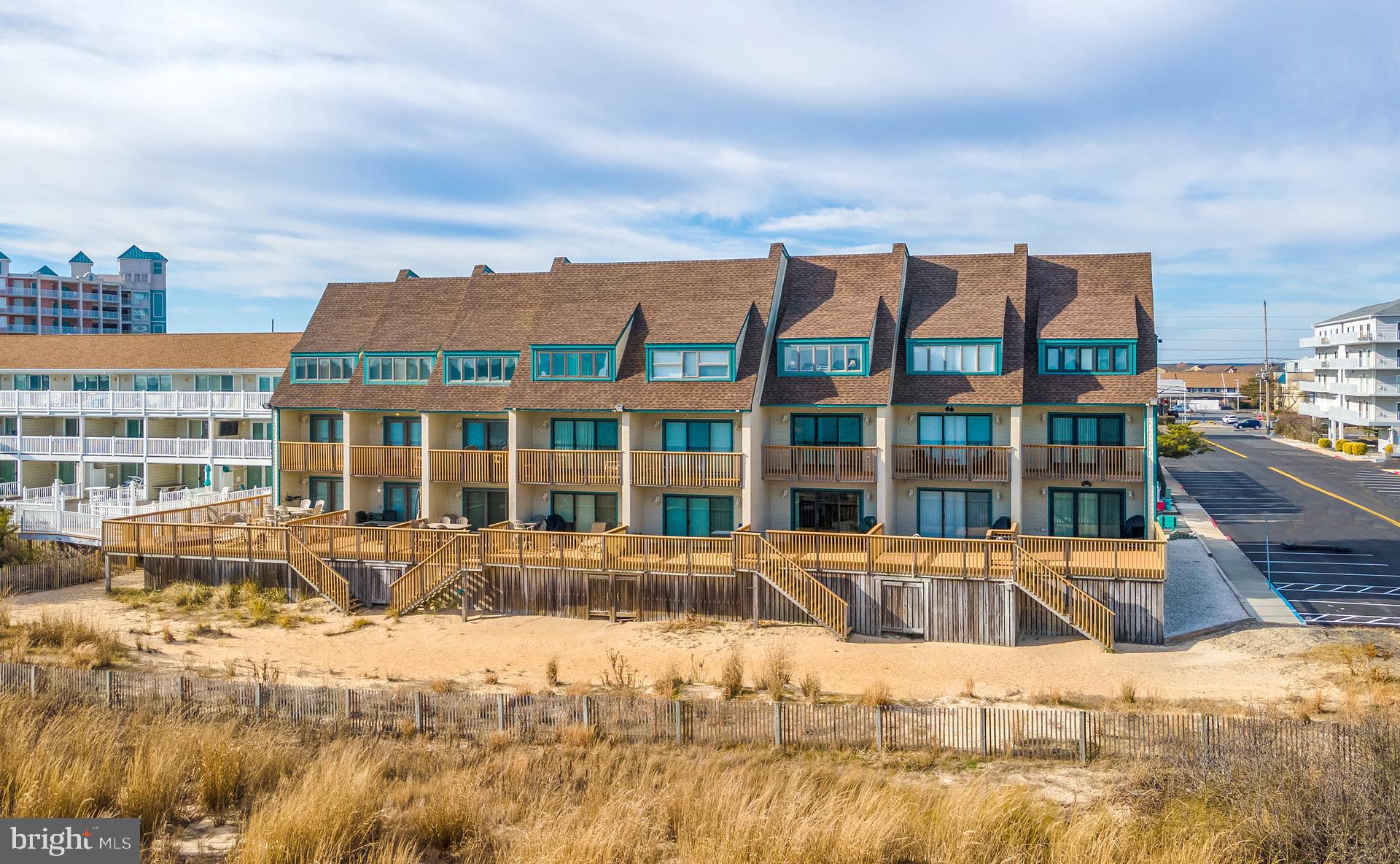 ASPEN EAST - Residential