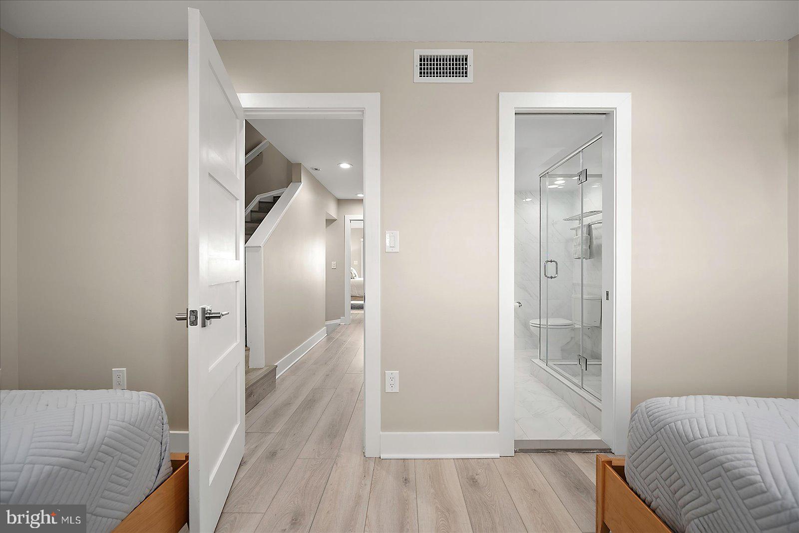 ASPEN EAST - Residential