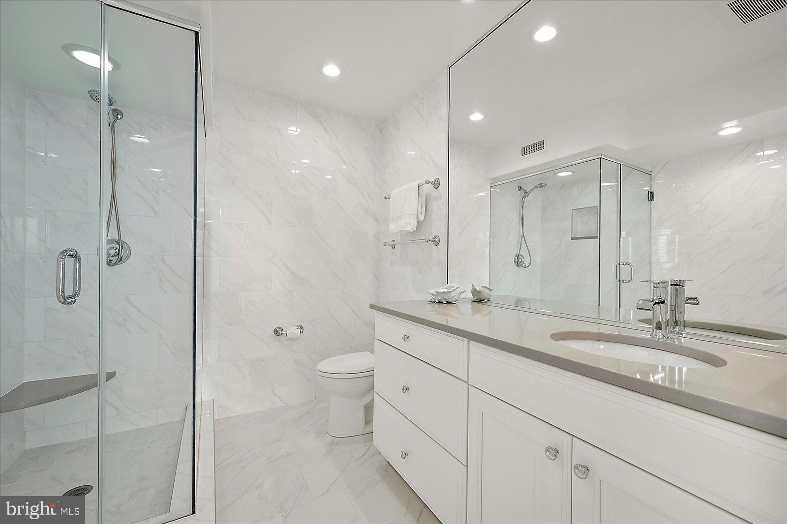 ASPEN EAST - Residential