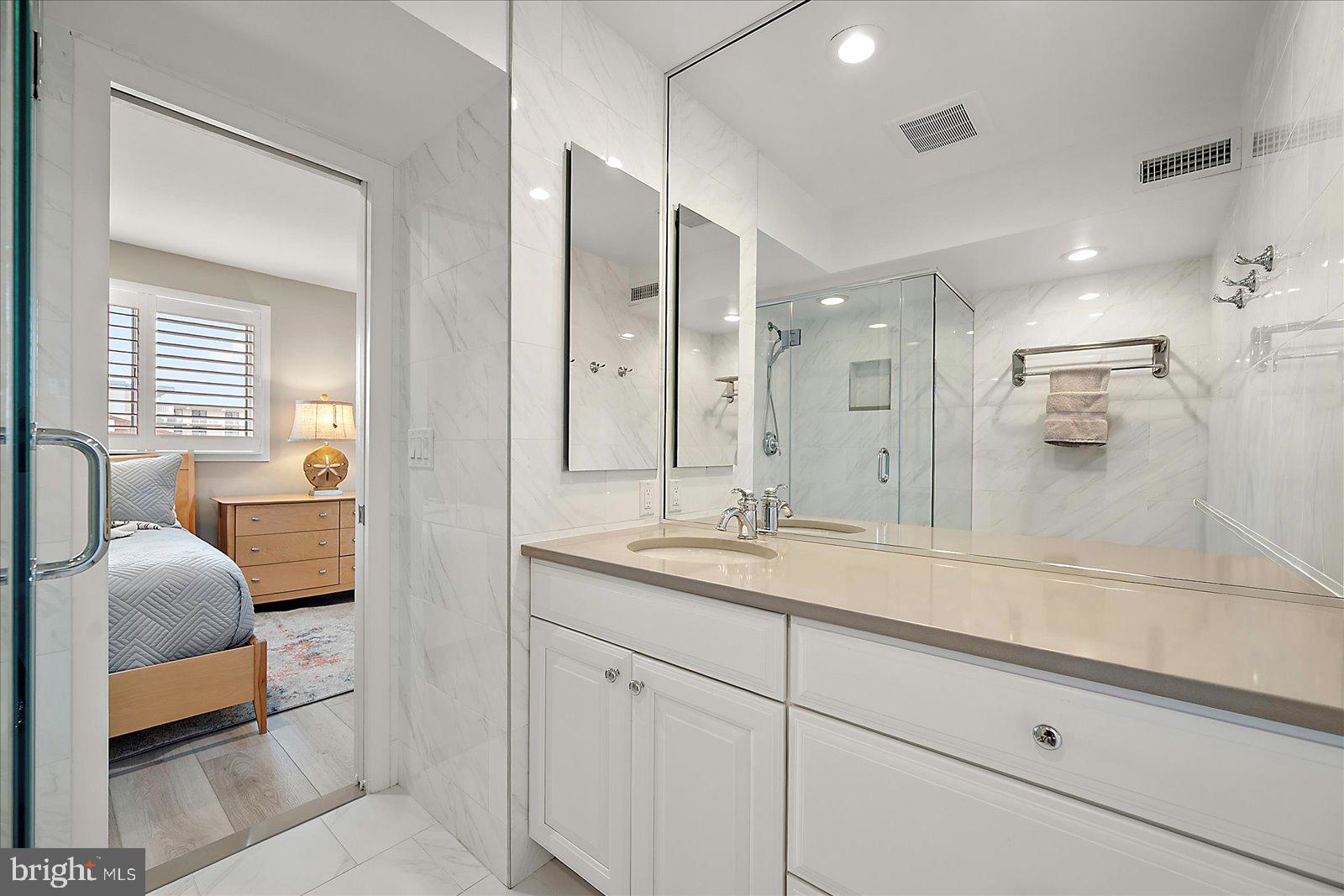 ASPEN EAST - Residential