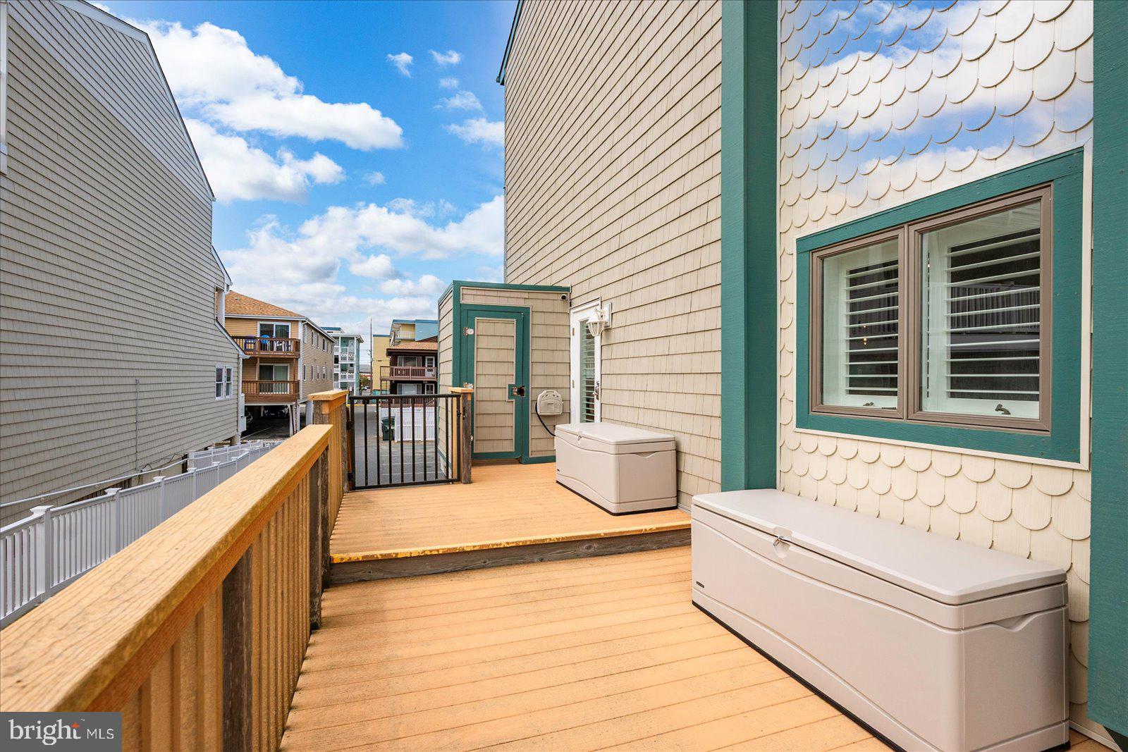 ASPEN EAST - Residential