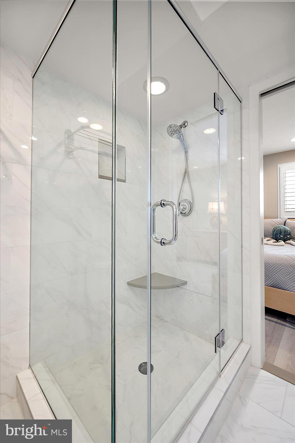 ASPEN EAST - Residential