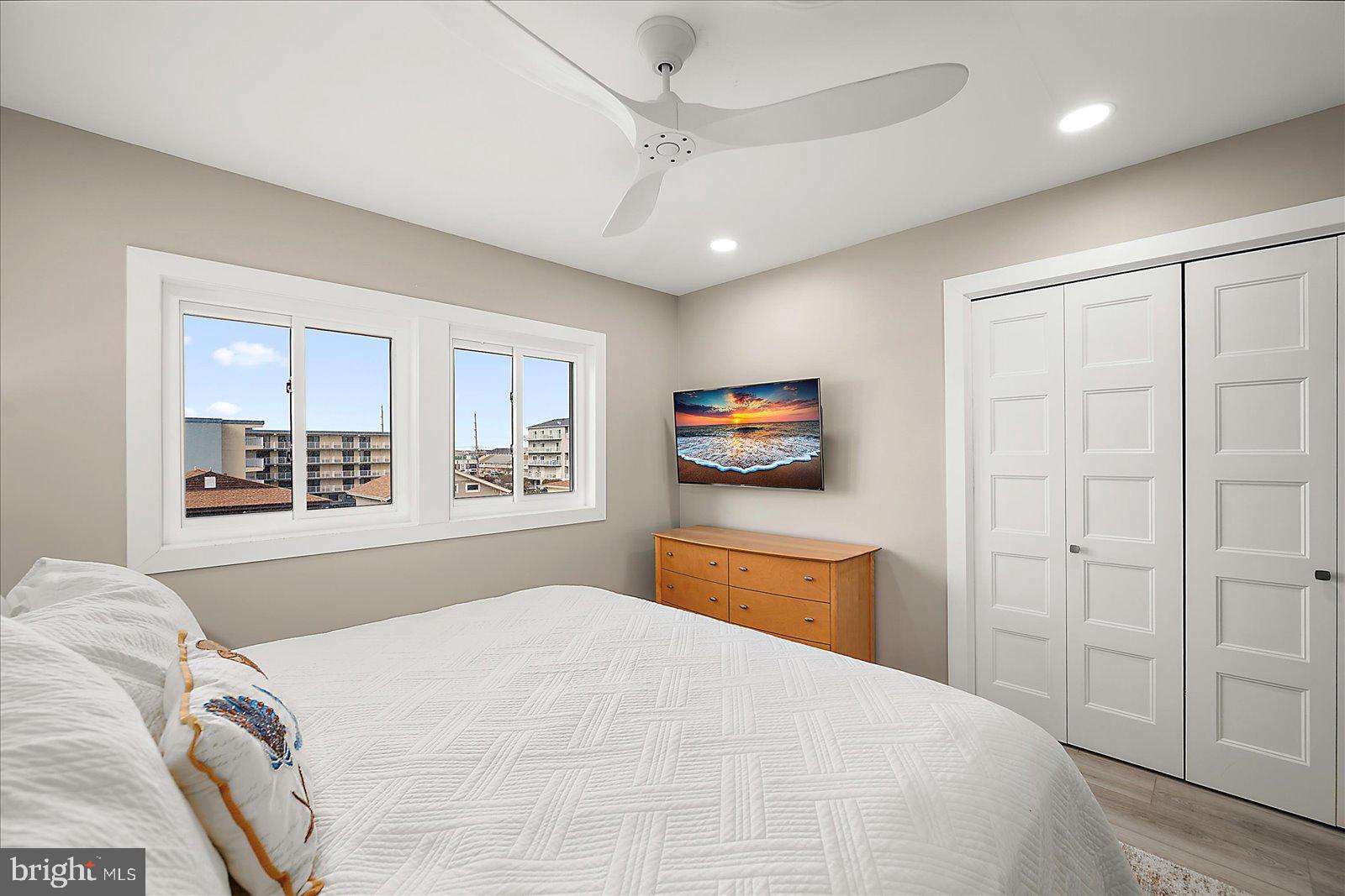 ASPEN EAST - Residential