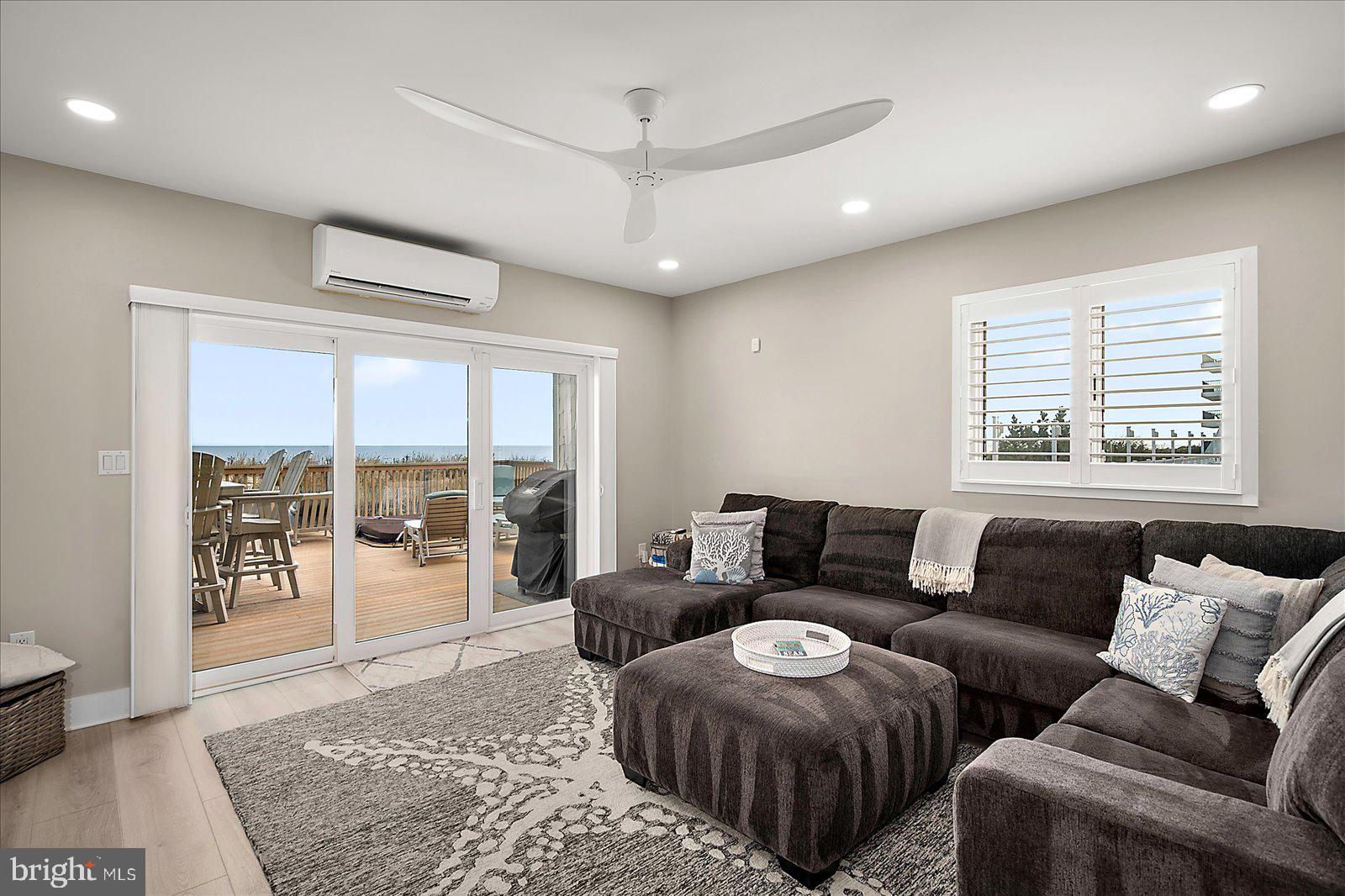 ASPEN EAST - Residential