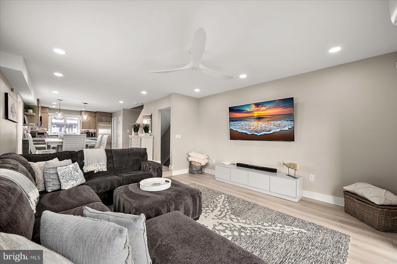 ASPEN EAST - Residential