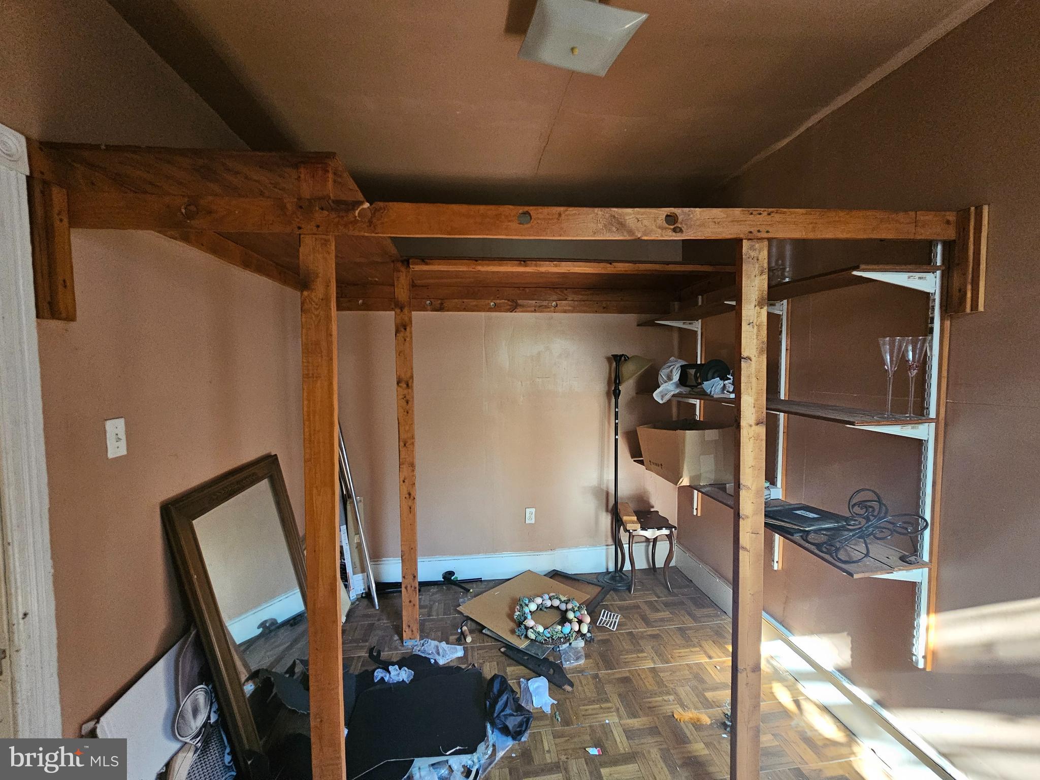 MILL CREEK - Residential